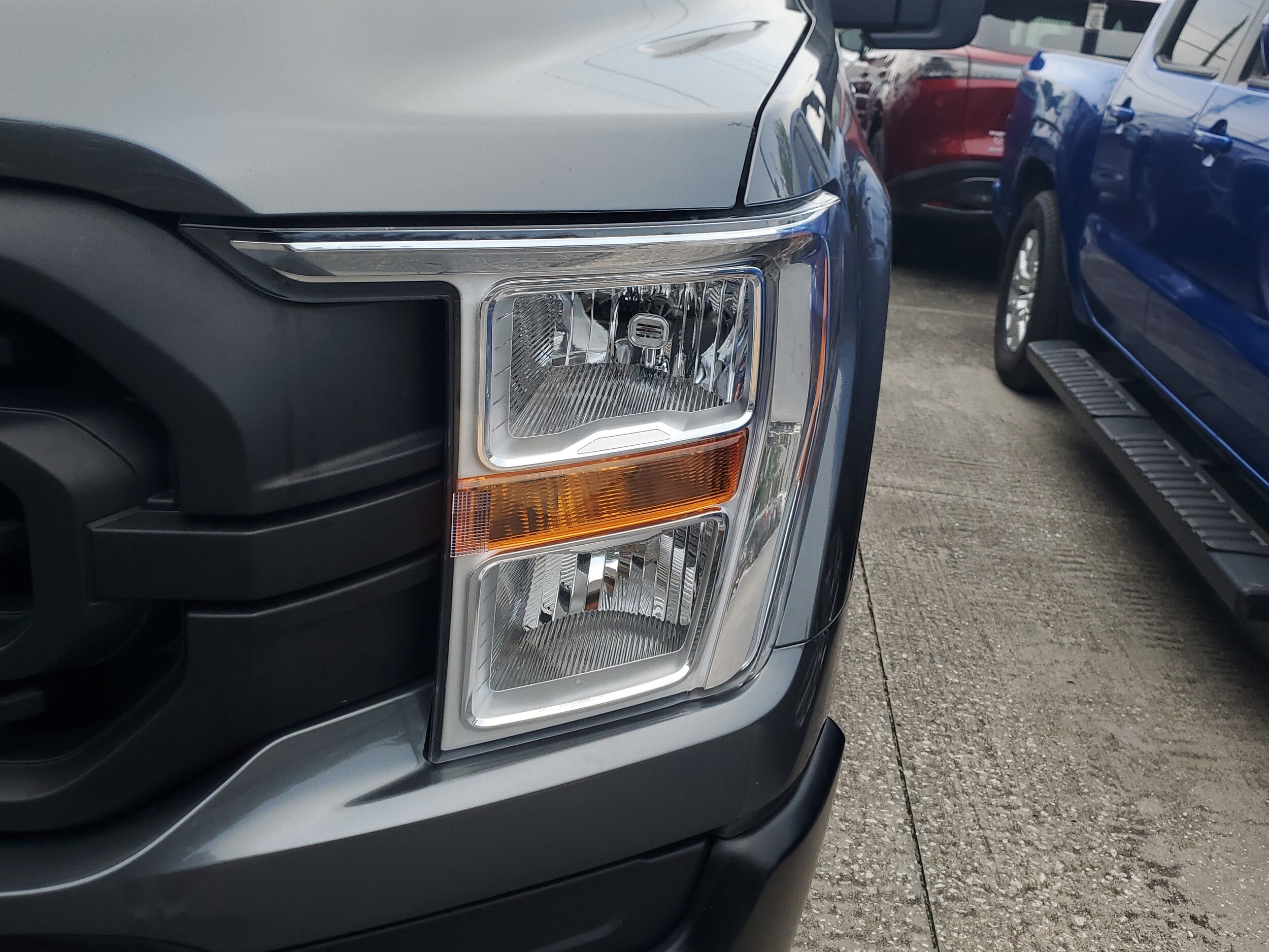 2021 Ford F-150 XL photo 3