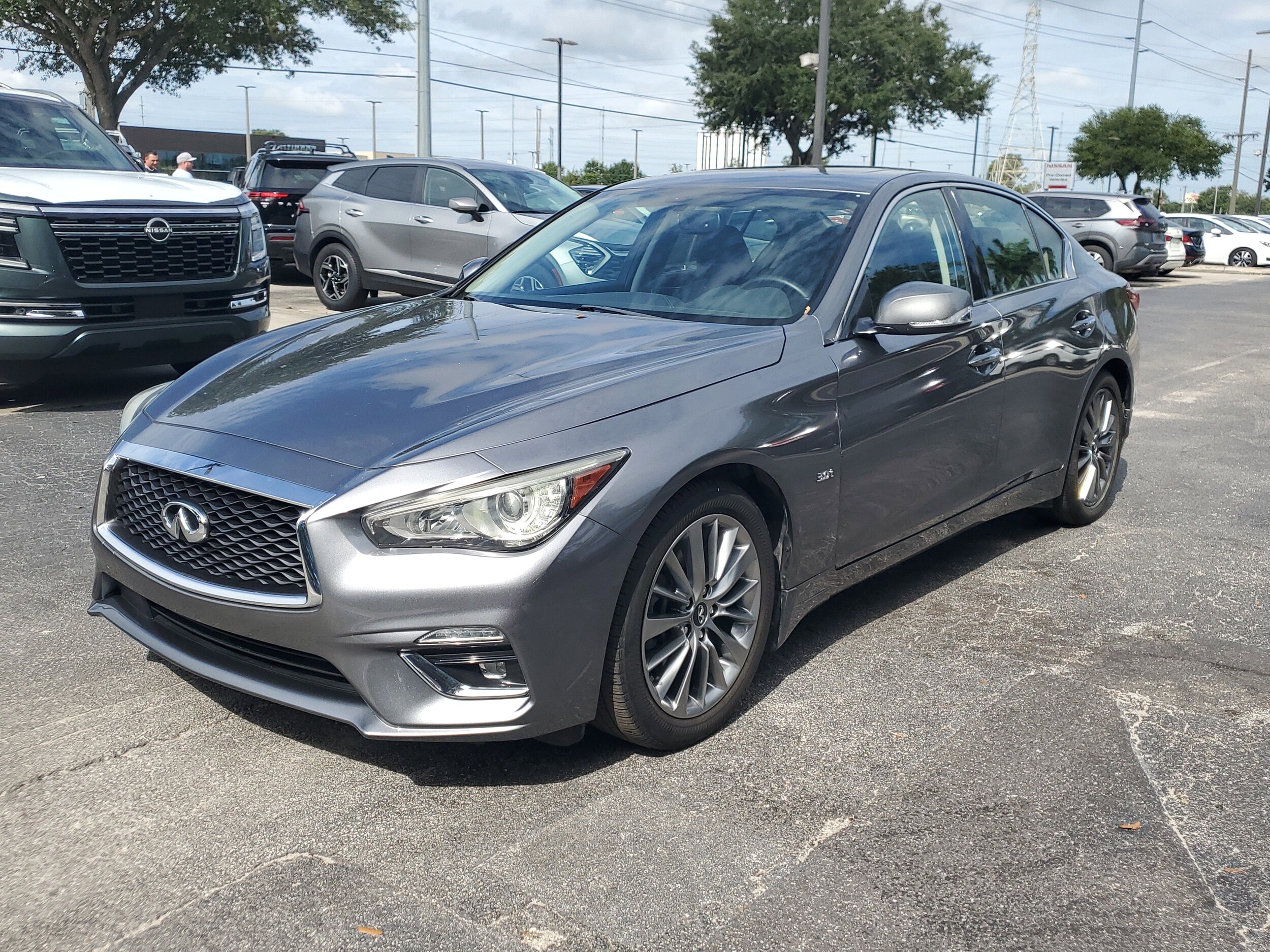 2019 Infiniti Q50 3.0t LUXE photo 3