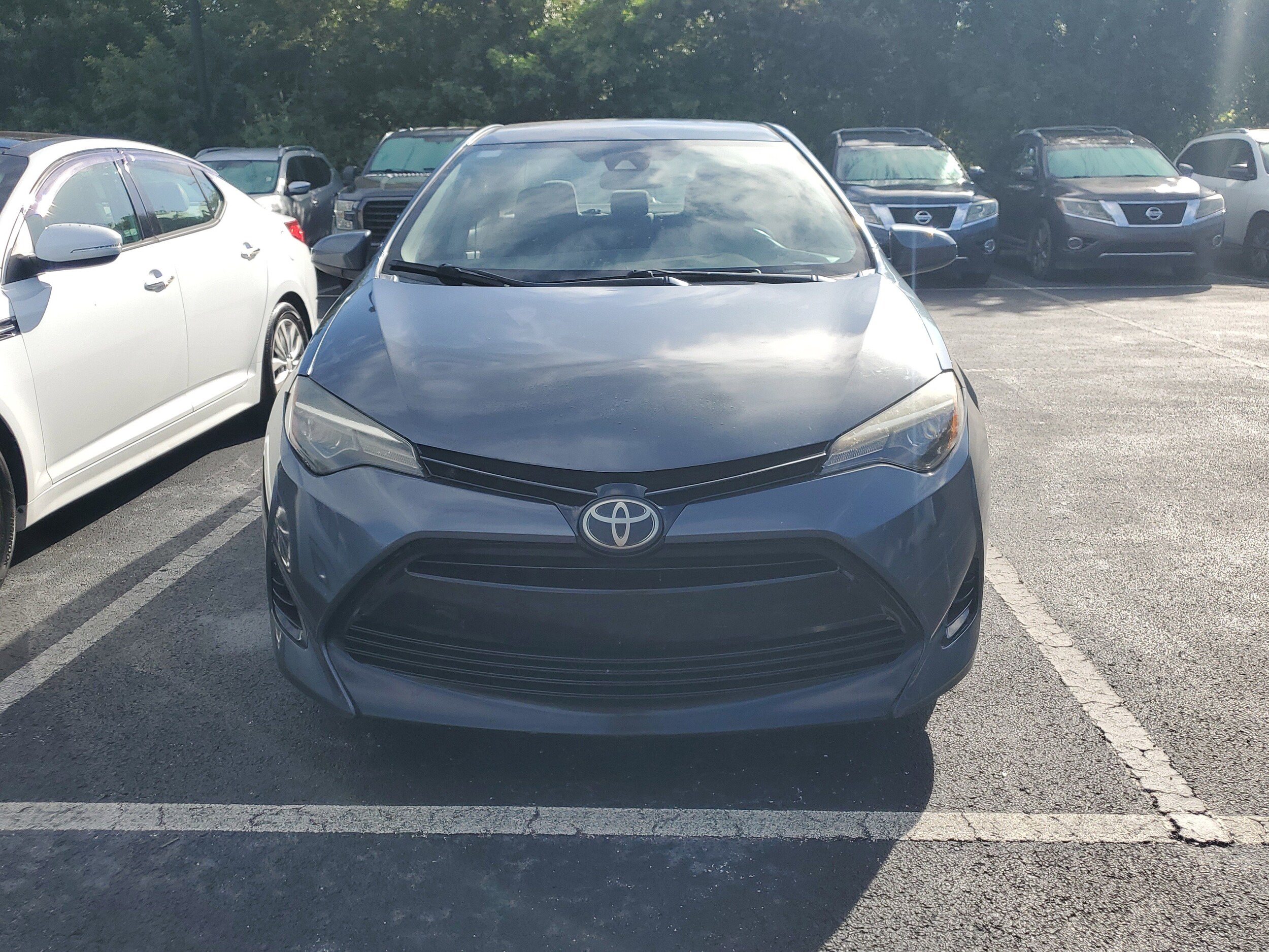 2017 Toyota Corolla LE photo 2