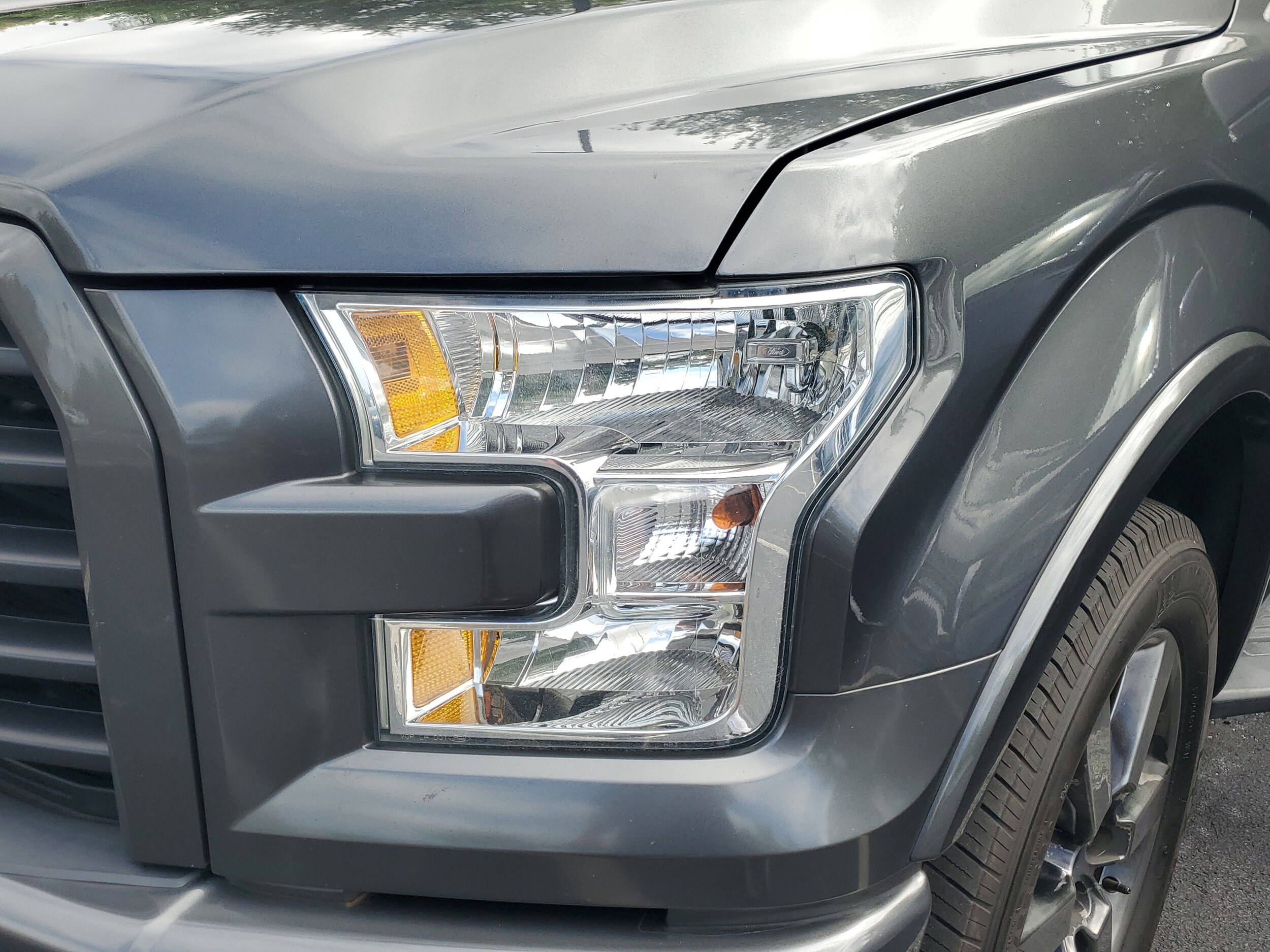 2017 Ford F-150 XLT photo 3