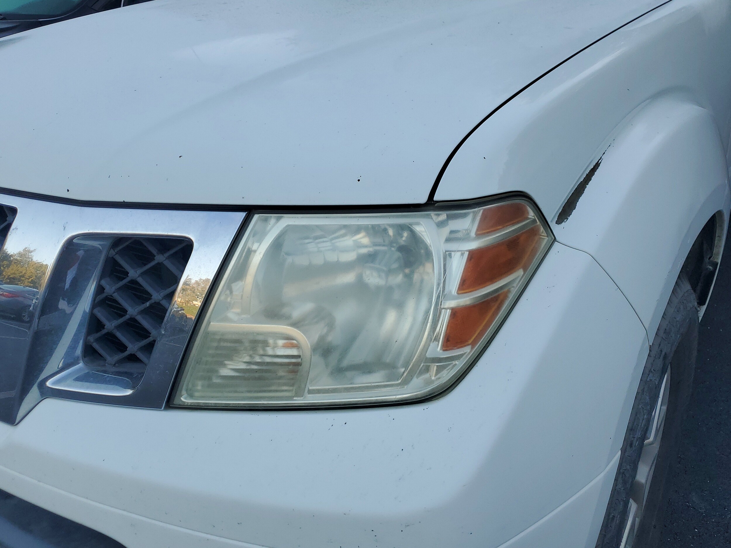 2014 Nissan Frontier SV photo 4