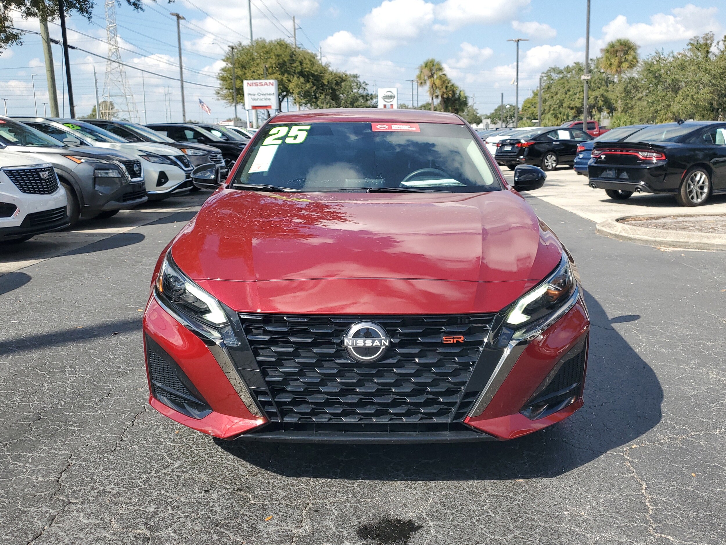 2025 Nissan Altima SR photo 2