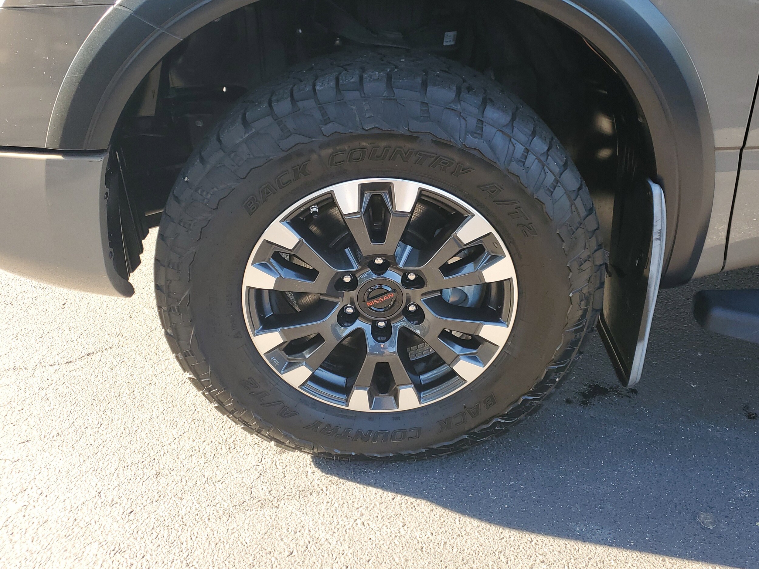 2021 Nissan Titan PRO-4X photo 4