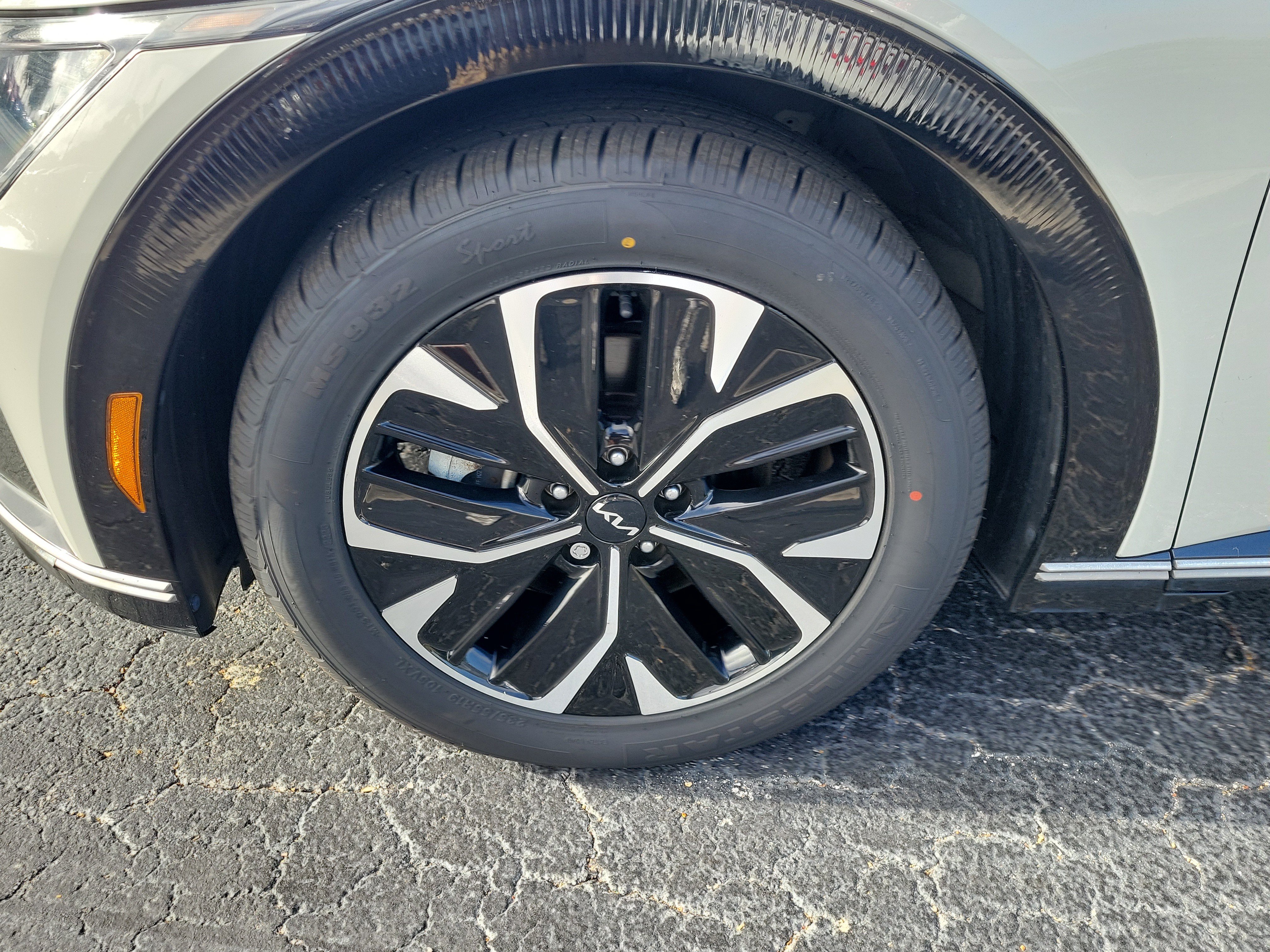 Used 2022 Kia EV6 Wind SUV