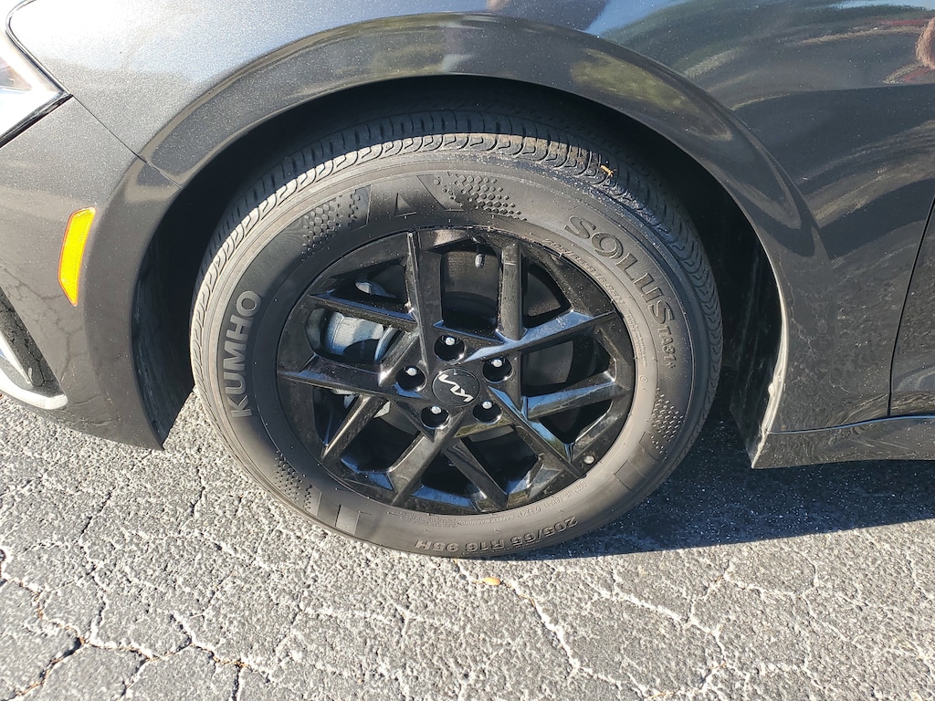 Used 2025 Kia K5 LXS Sedan