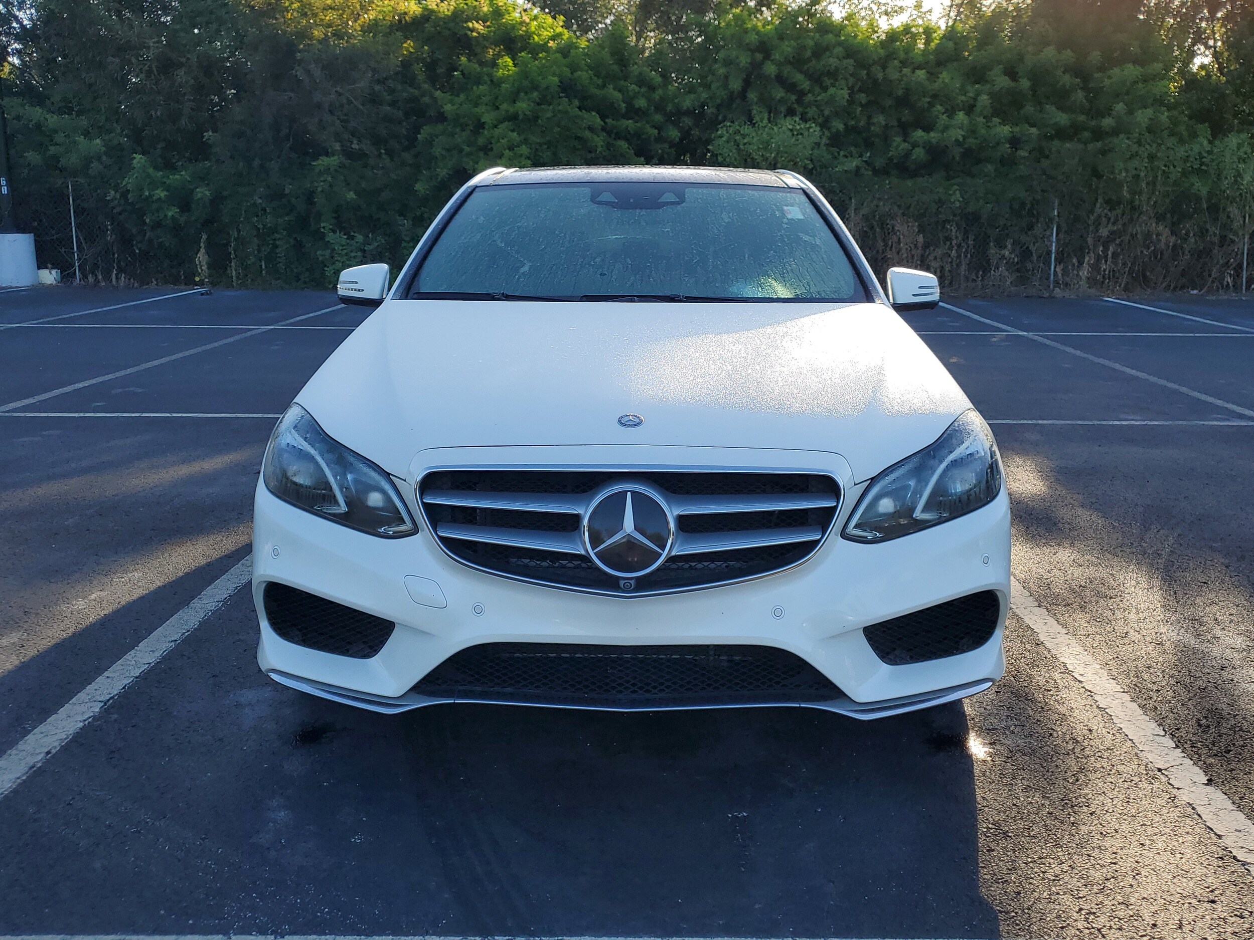 2014 Mercedes Benz E 350 photo 2
