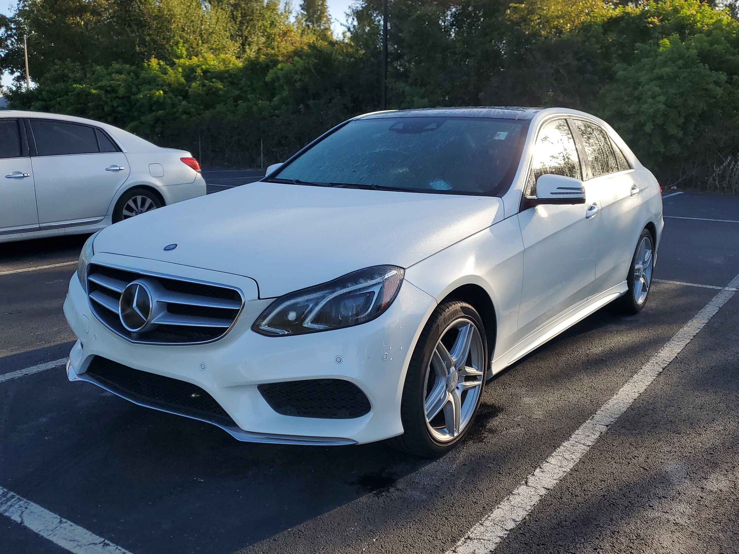 2014 Mercedes Benz E 350 photo 3