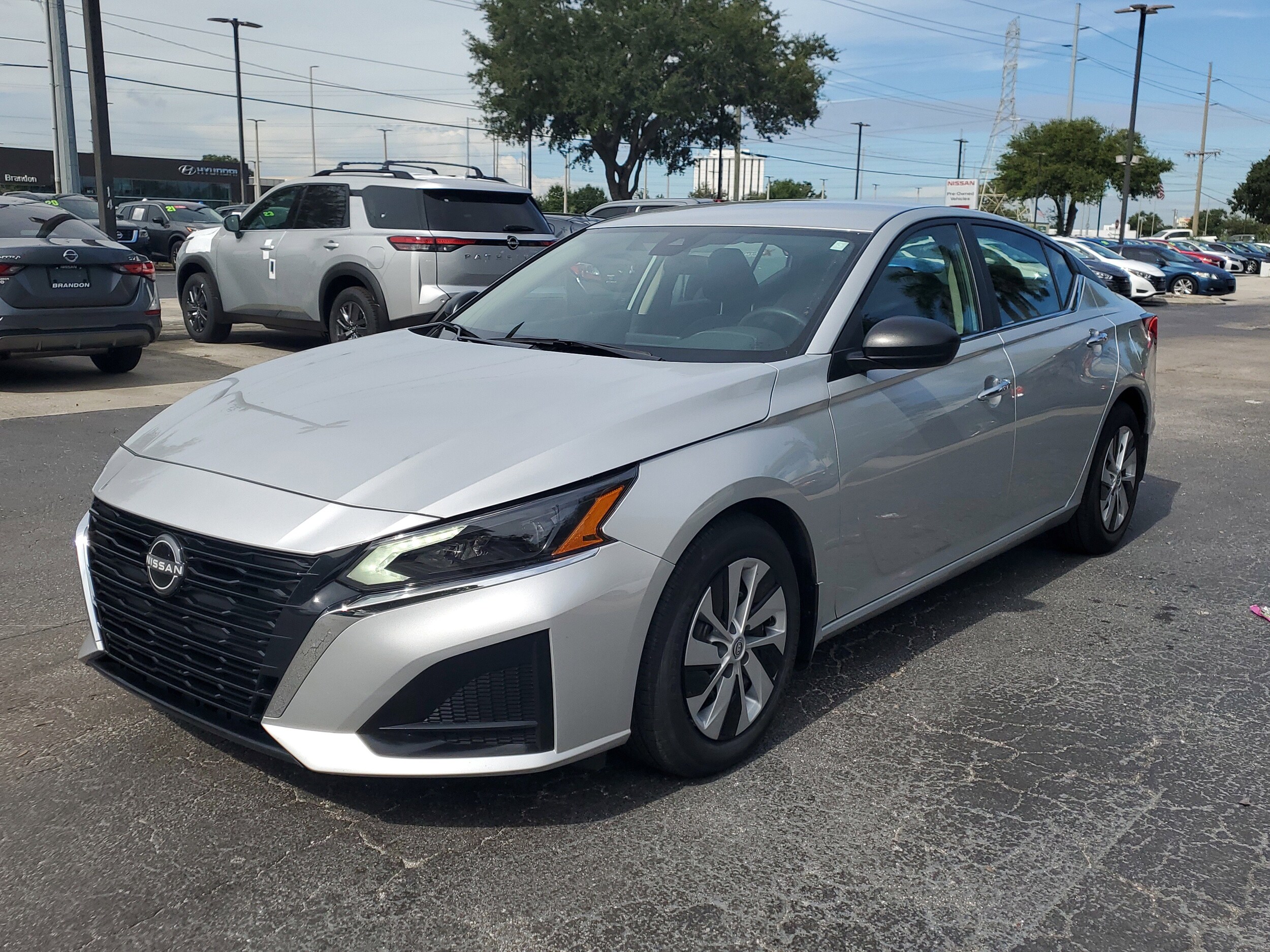 2024 Nissan Altima 2.5 S photo 3