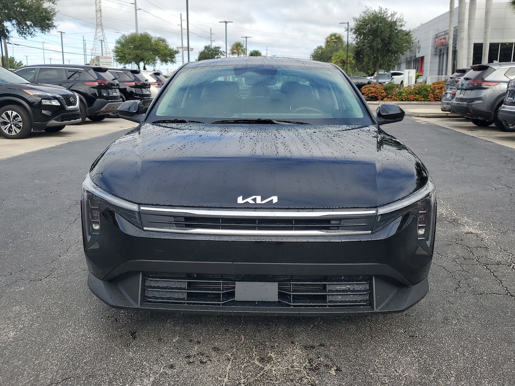 2025 Kia K4 LXS photo 3