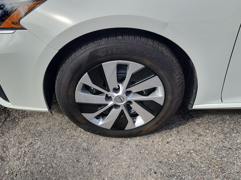 Certified 2025 Nissan Altima S Sedan