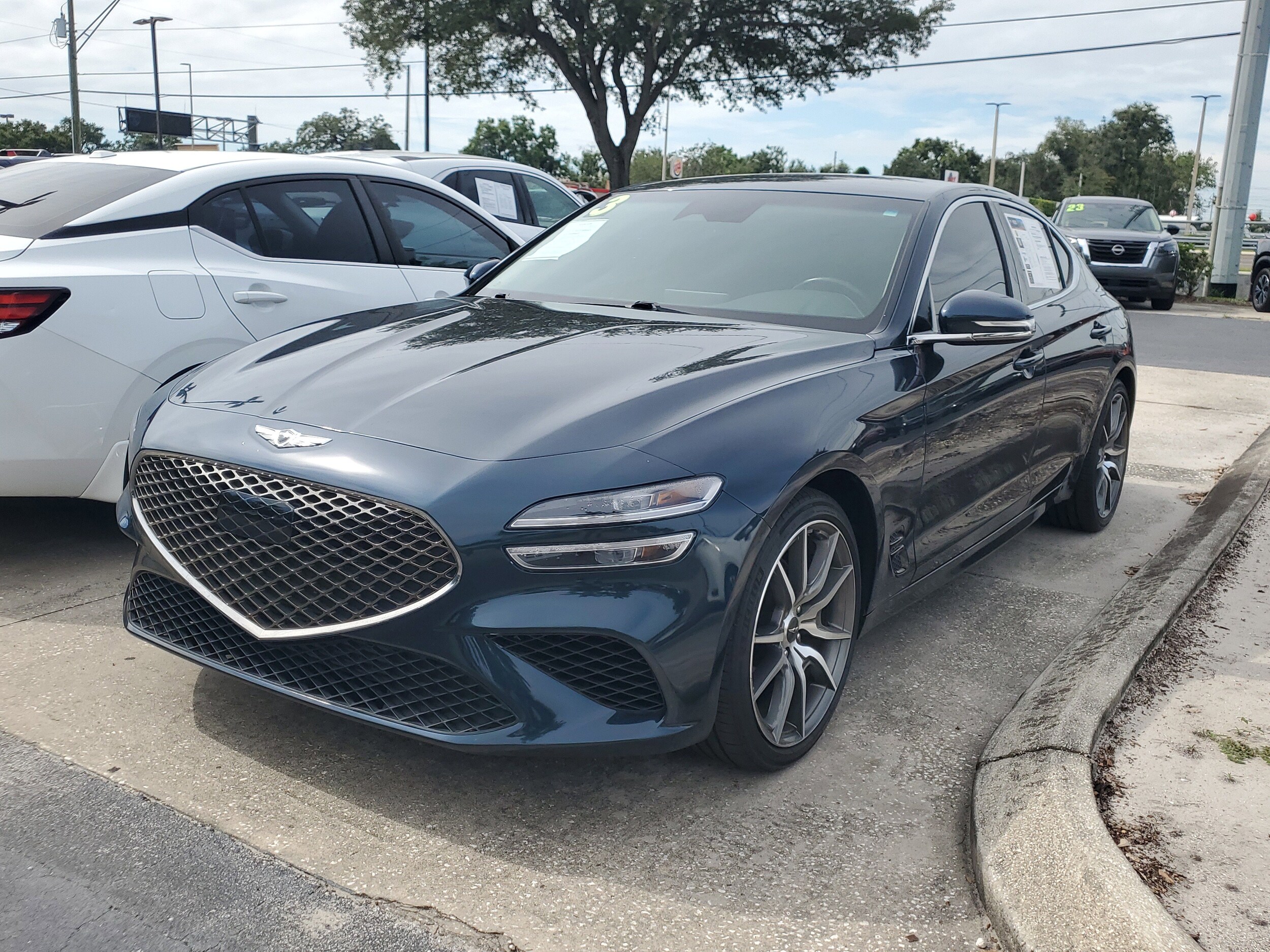 2023 Genesis G70 2.0T photo 3