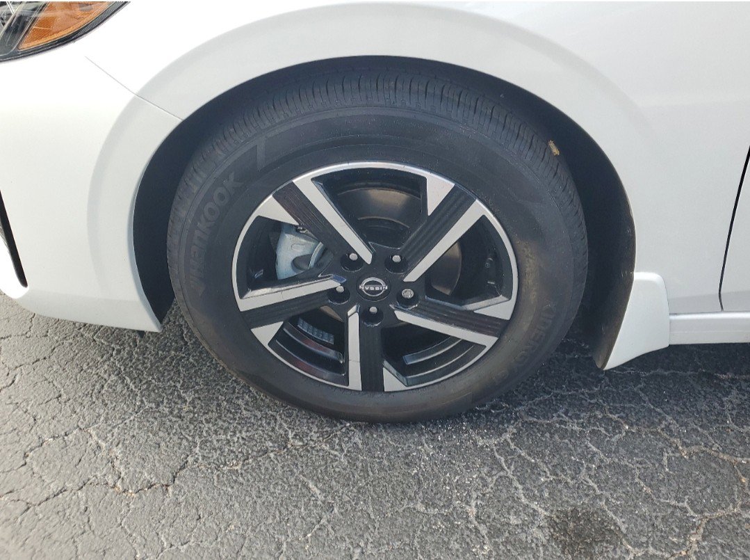 2025 Nissan Sentra SV photo 4