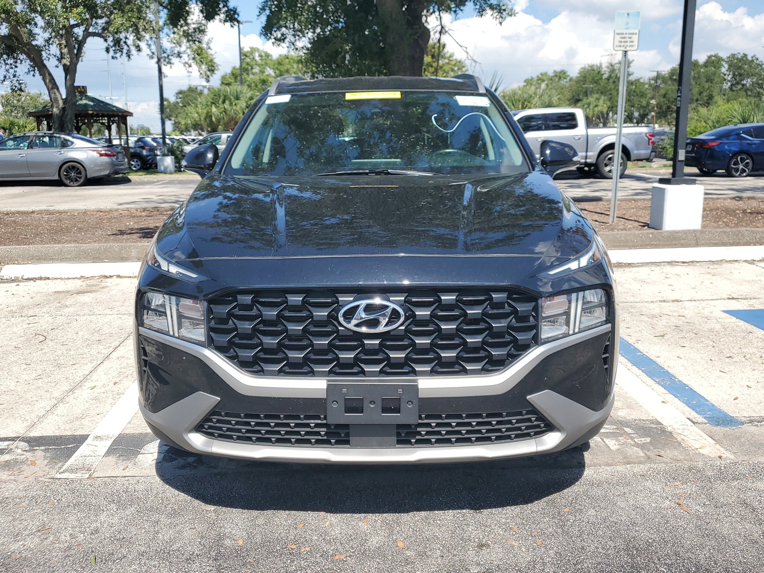 2023 Hyundai Santa Fe SEL photo 2