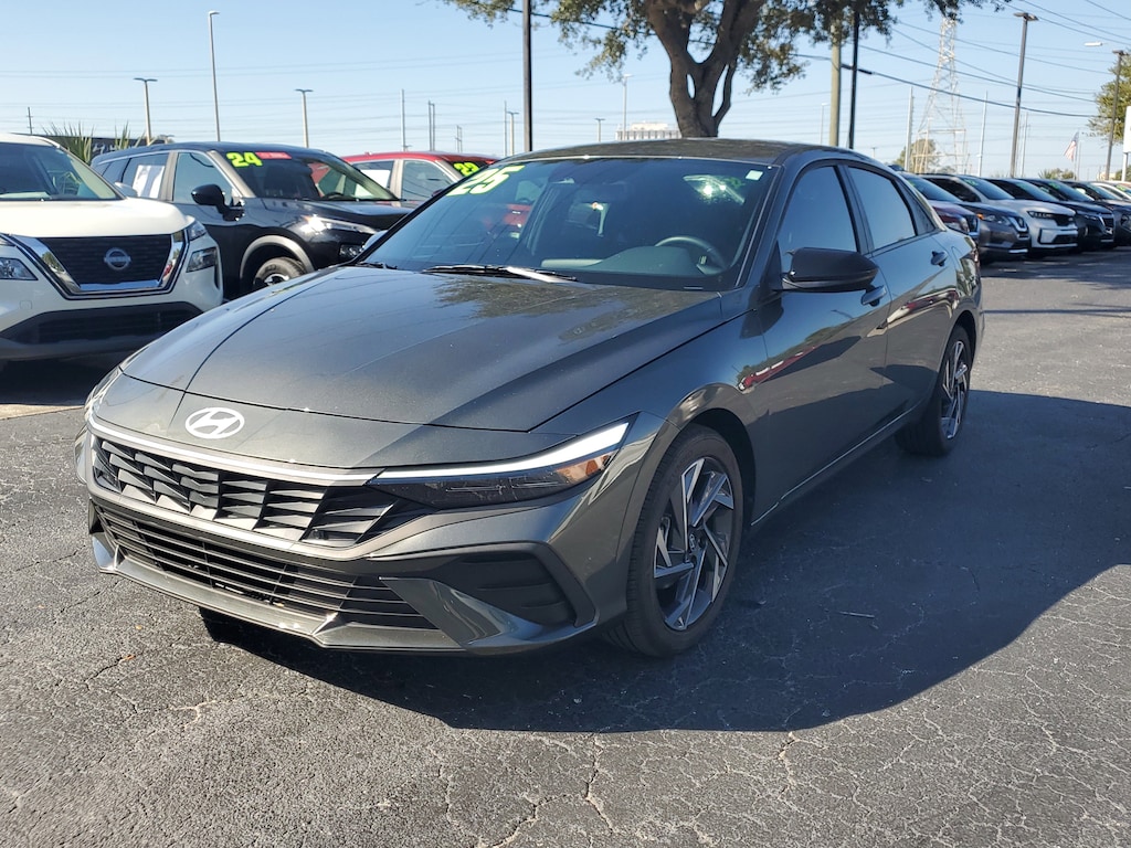 Used 2025 Hyundai Elantra SEL Sport Sedan
