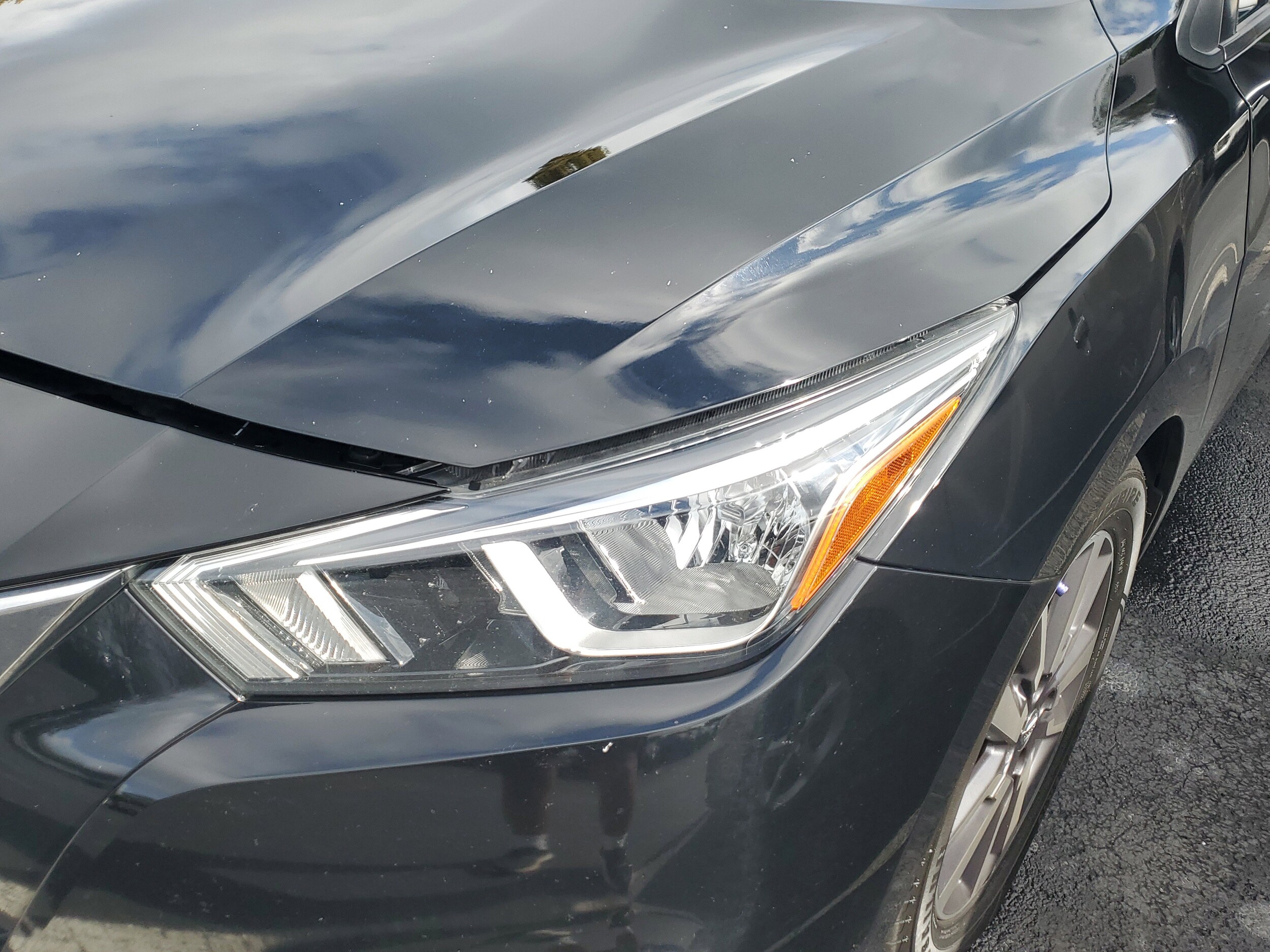 2020 Nissan Versa 1.6 SV photo 4