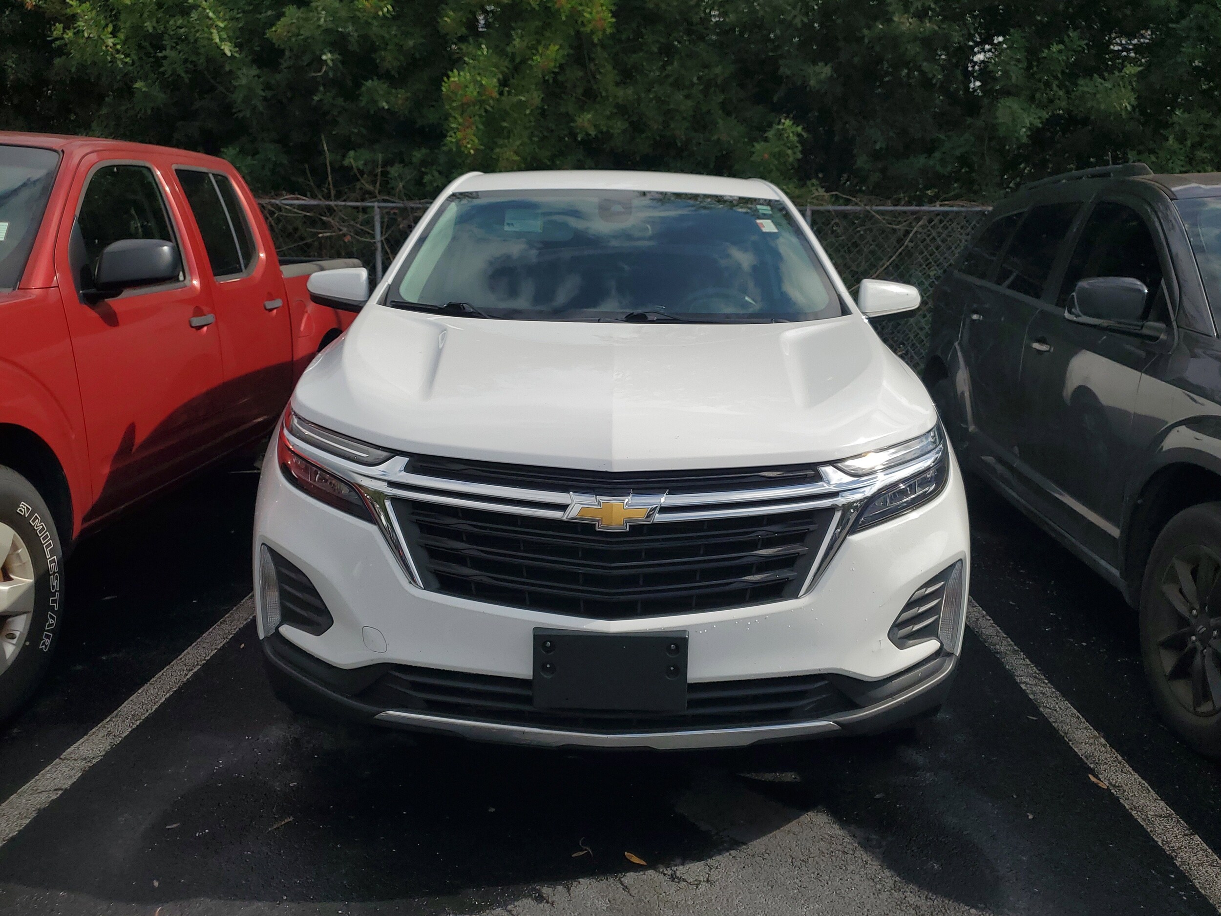 2022 Chevrolet Equinox LT photo 2
