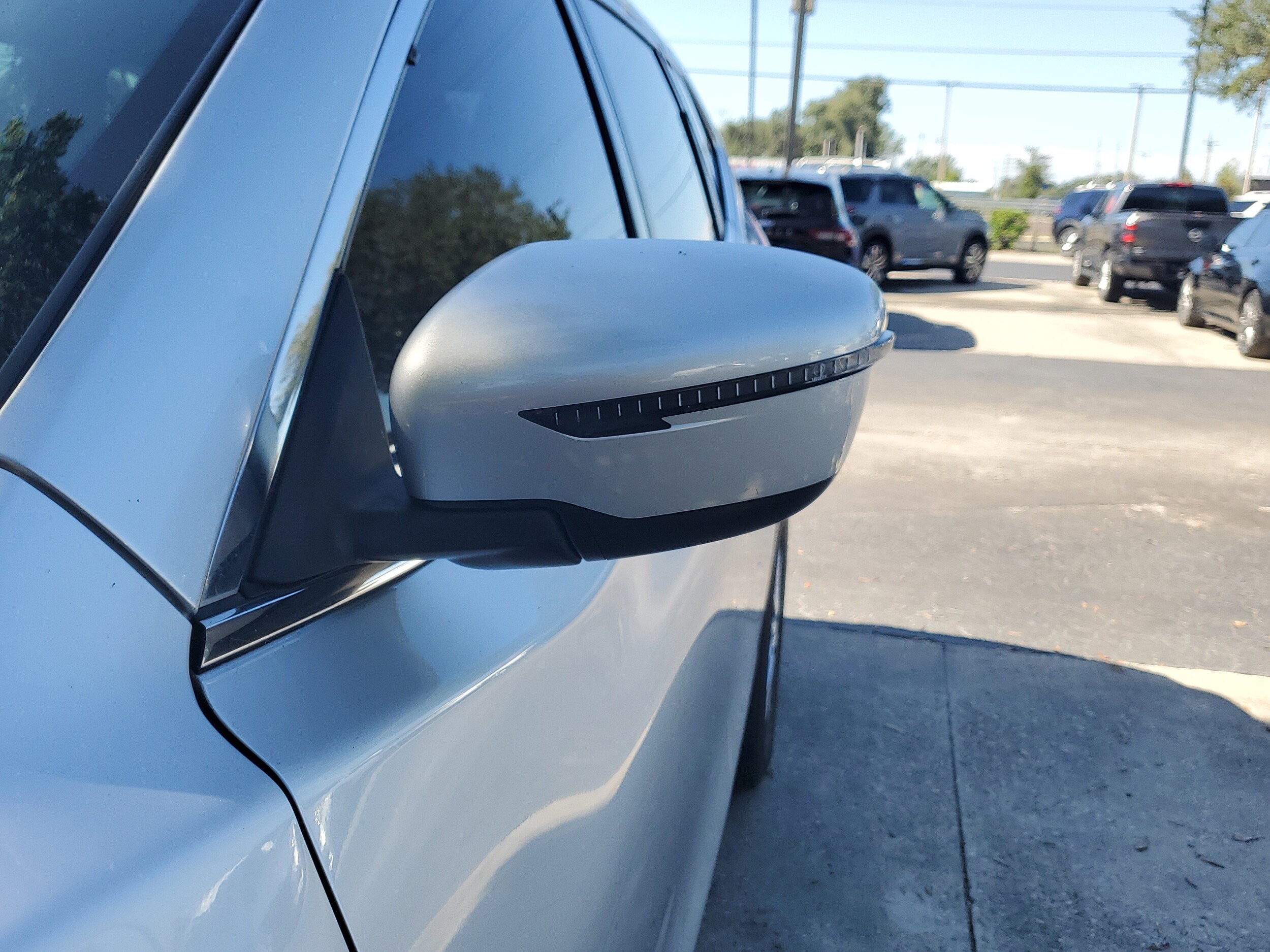 2020 Nissan Rogue SV photo 4