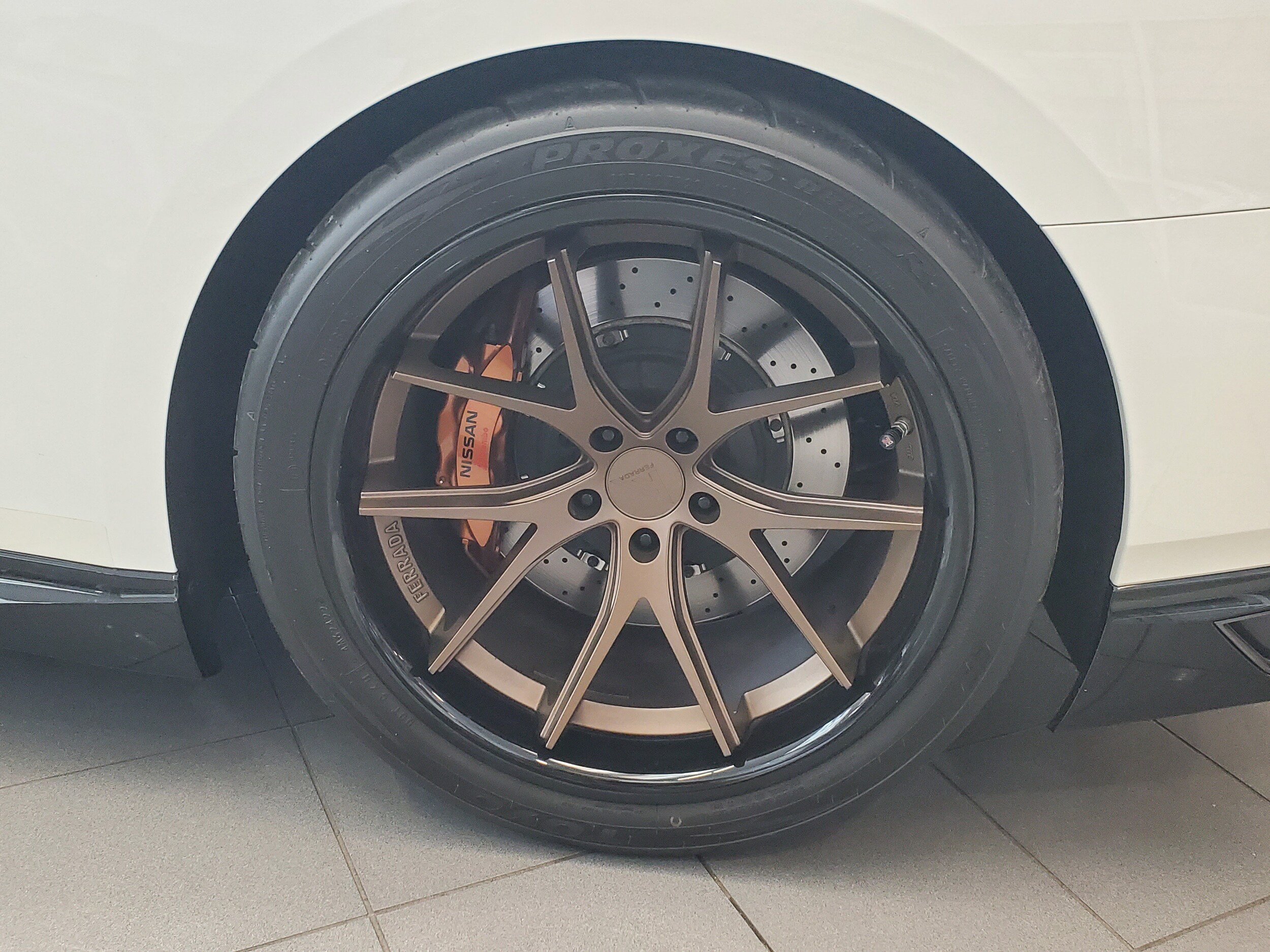 2020 Nissan GT-R Premium photo 4