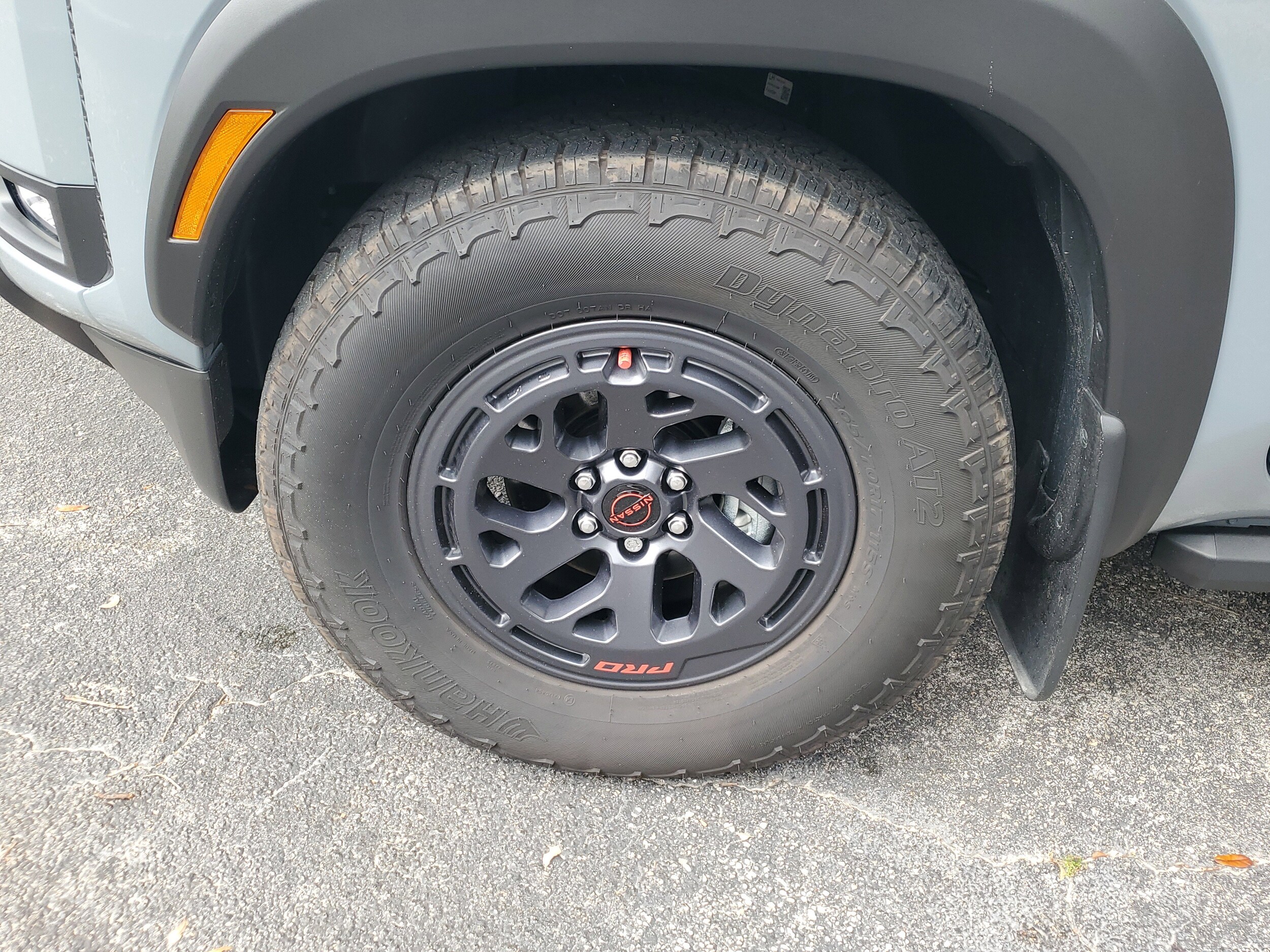 2025 Nissan Frontier PRO-X photo 4