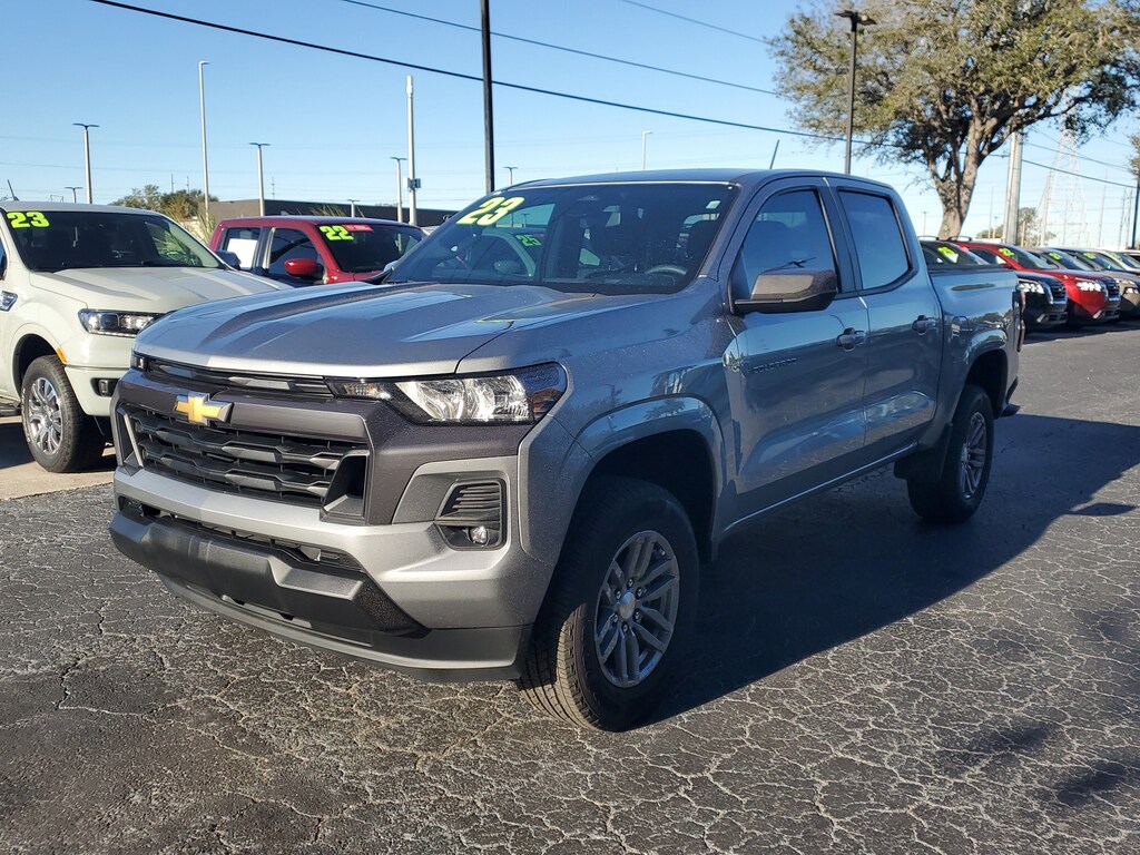 2023 Chevrolet Colorado LT photo 4