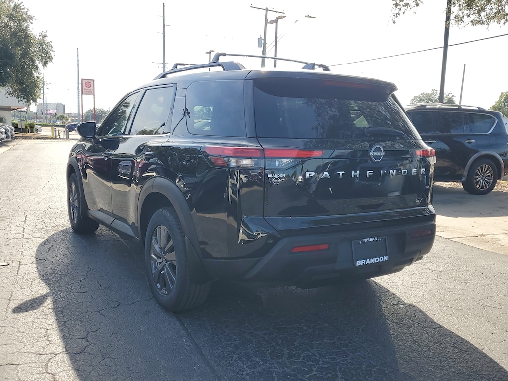 Used 2024 Nissan Pathfinder SV SUV