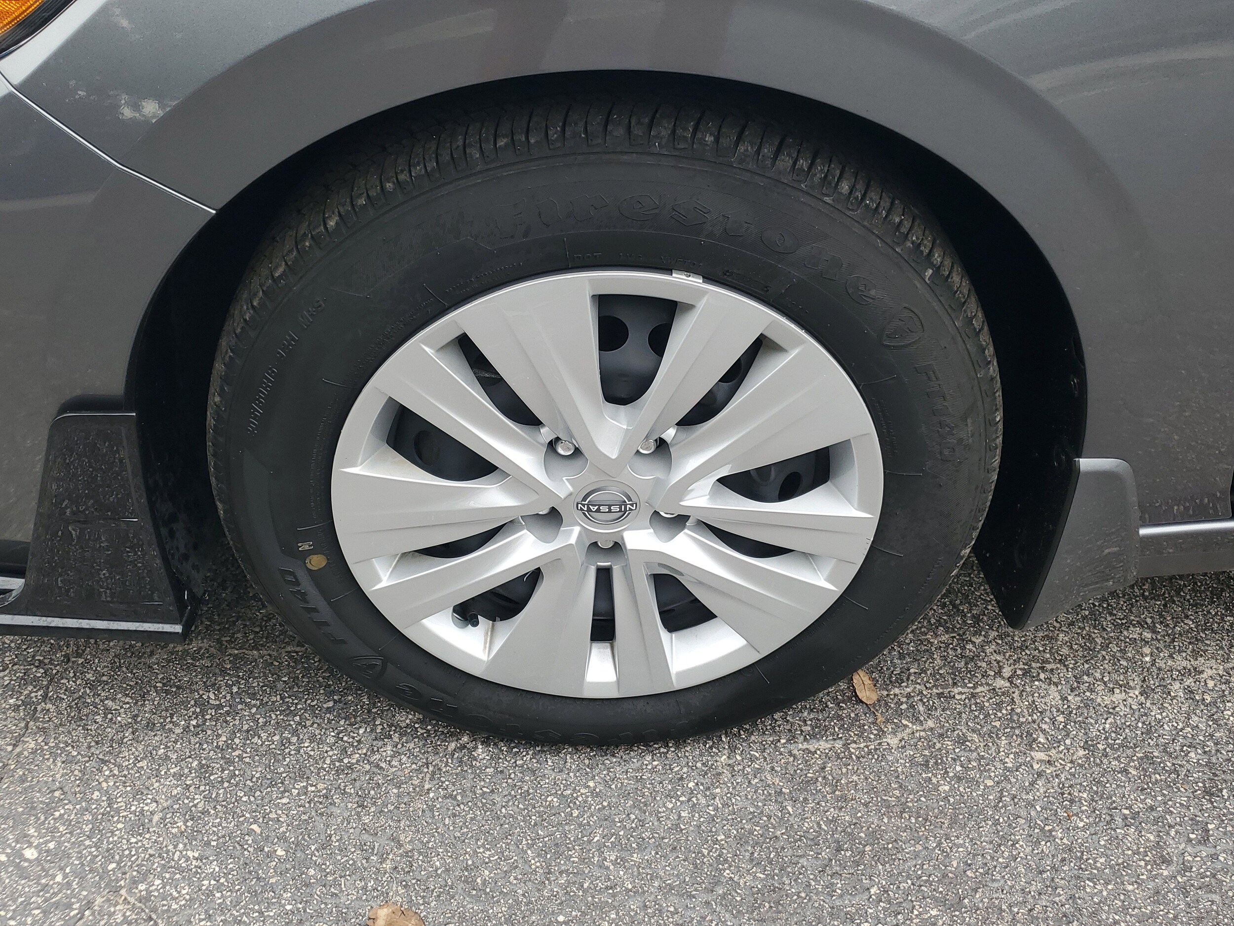 2024 Nissan Sentra S photo 4