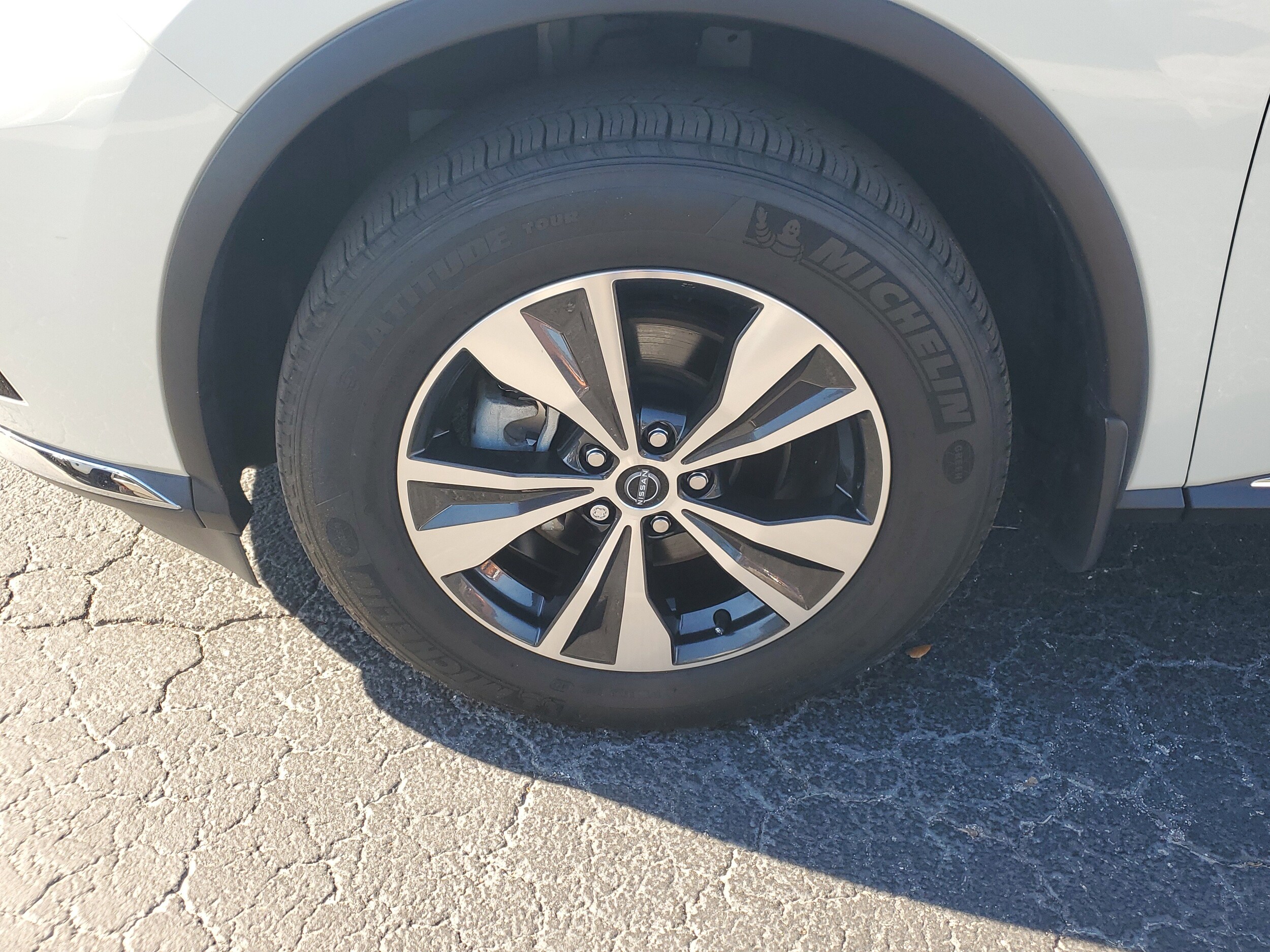 2023 Nissan Murano SV photo 4