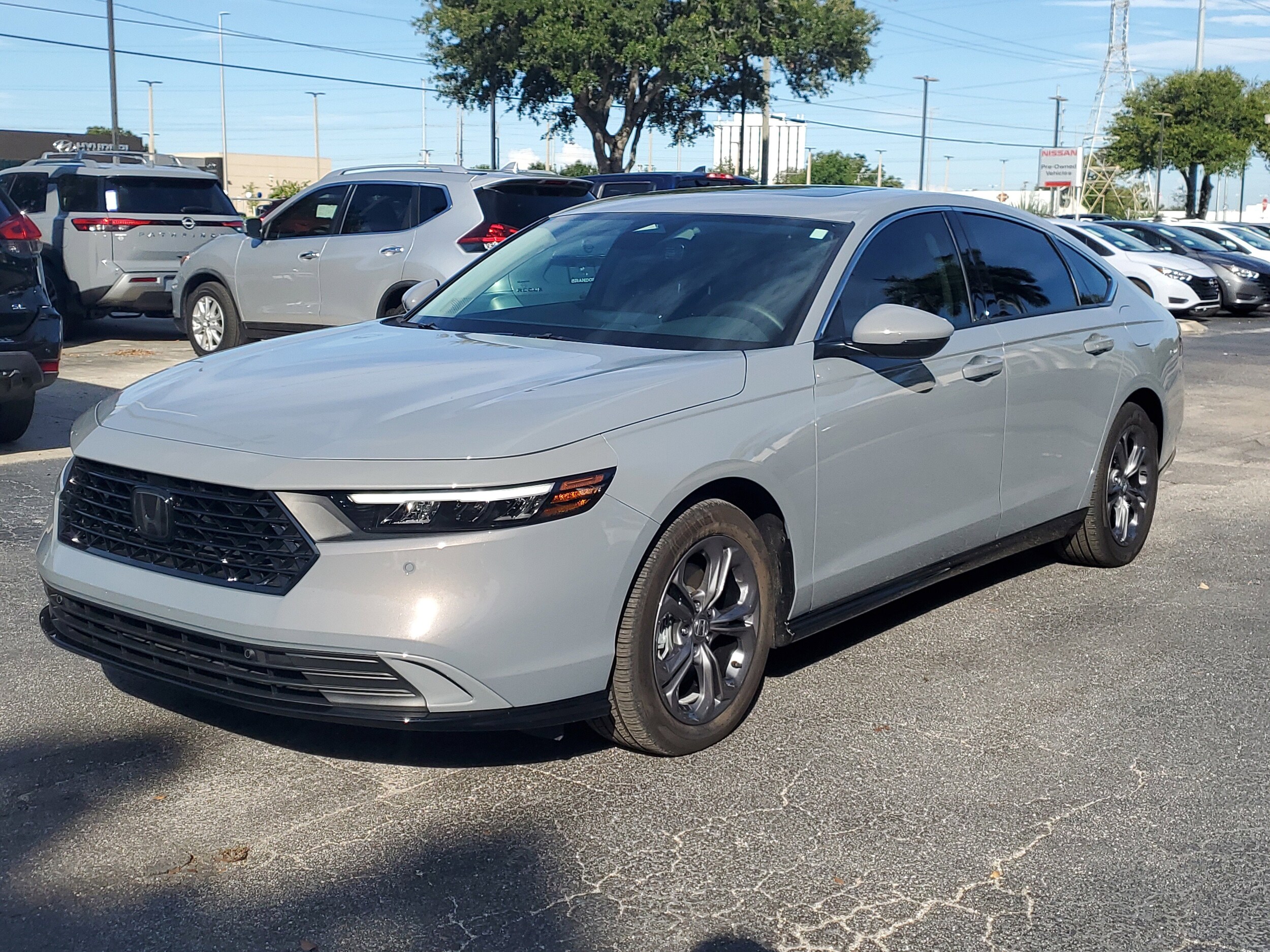 2024 Honda Accord Hybrid EX-L photo 3