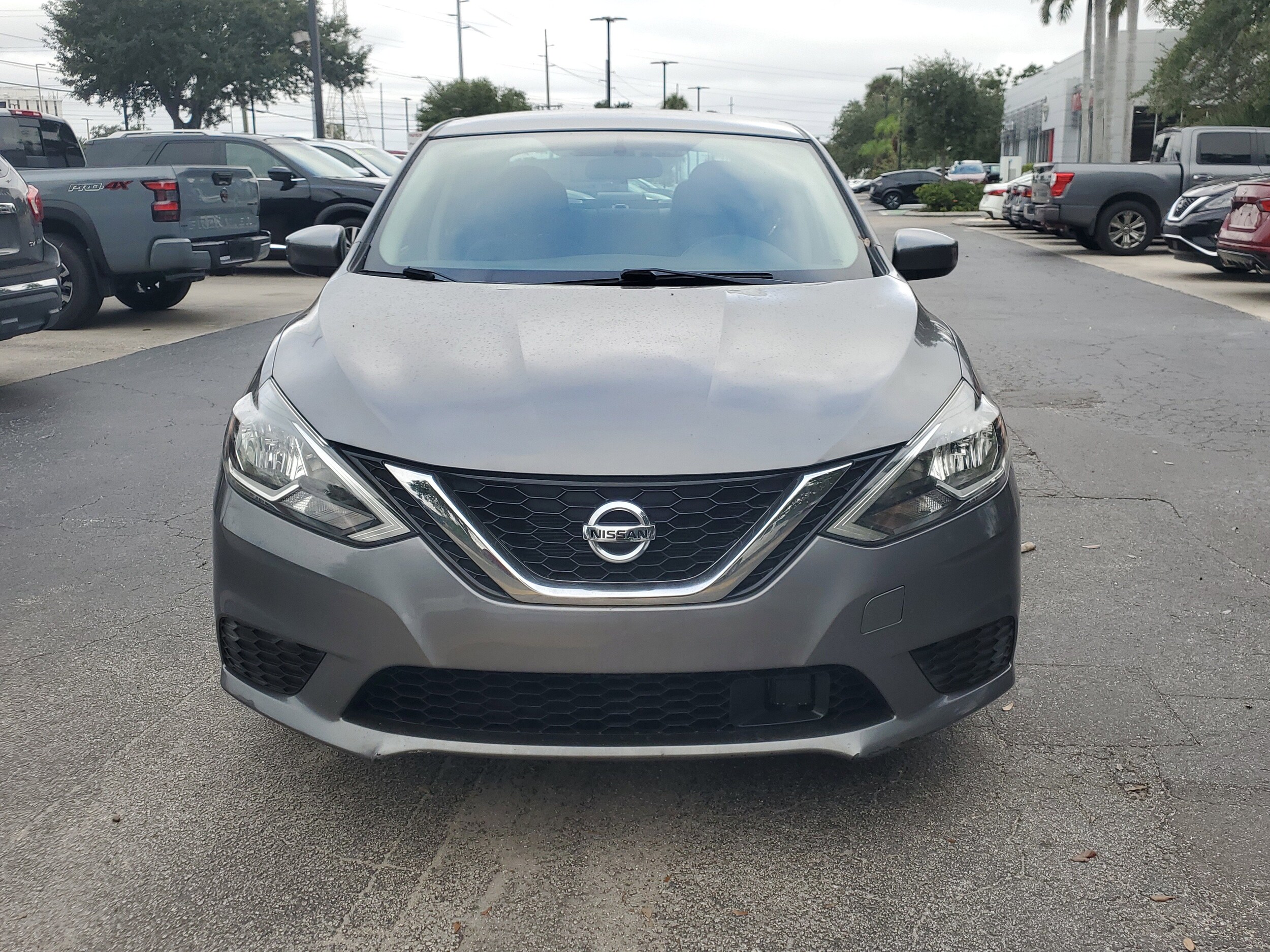 2019 Nissan Sentra S photo 2