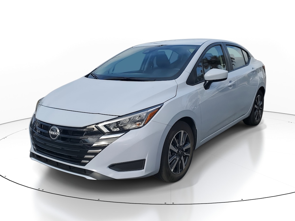 2025 Nissan Versa 1.6 SV photo 2