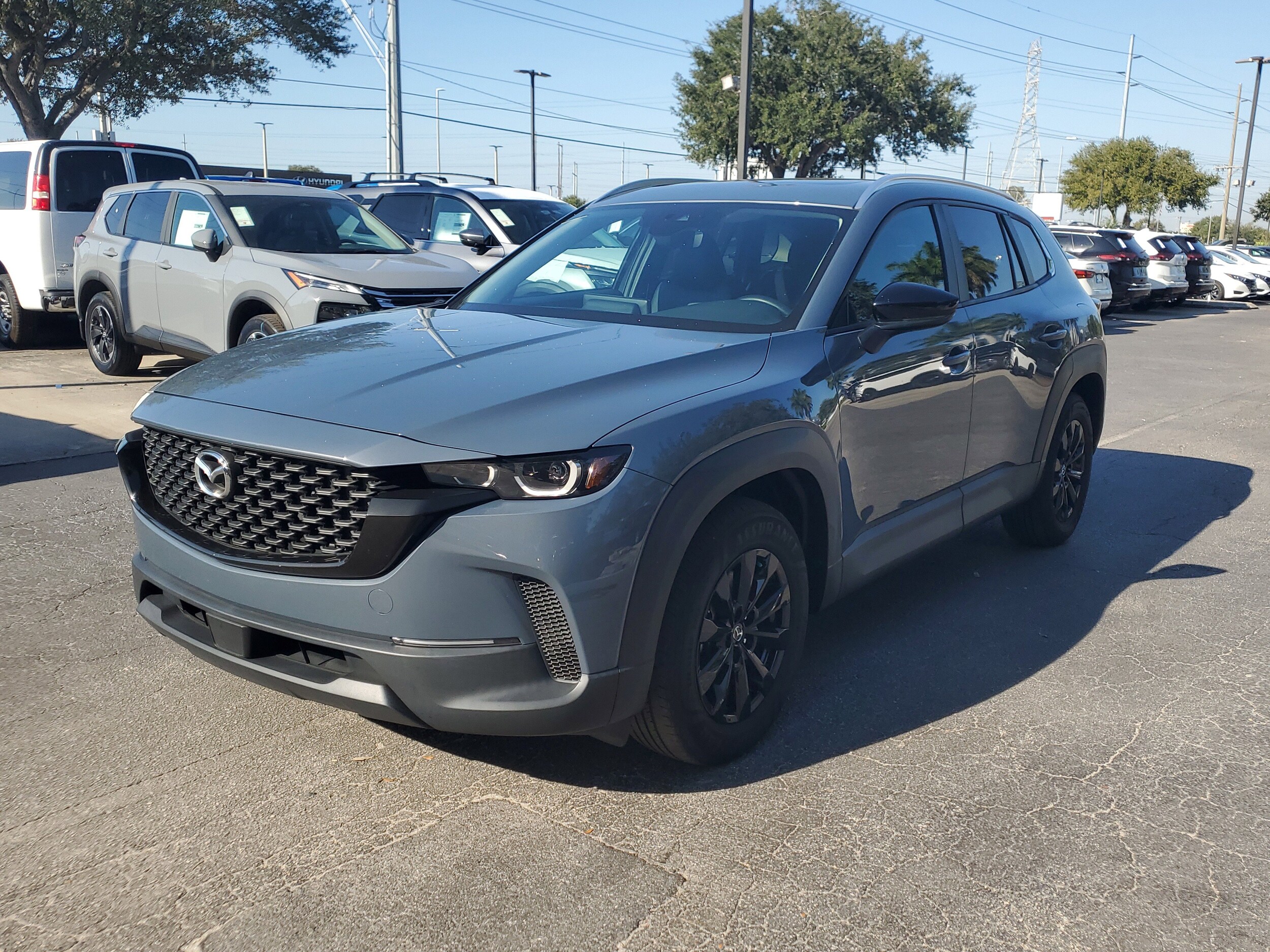2023 Mazda CX-50 2.5 Preferred Plus photo 3