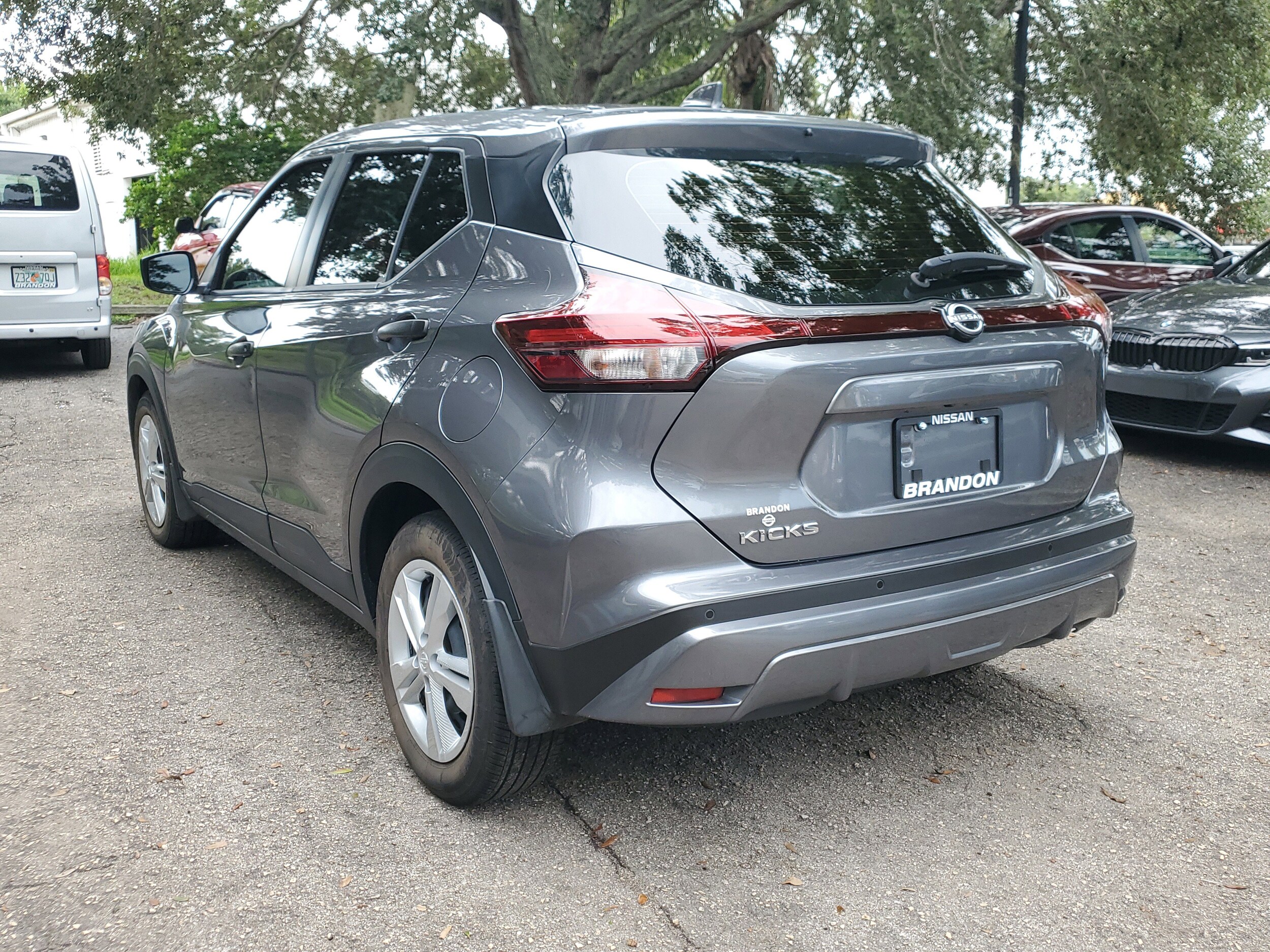 2024 Nissan Kicks S photo 4