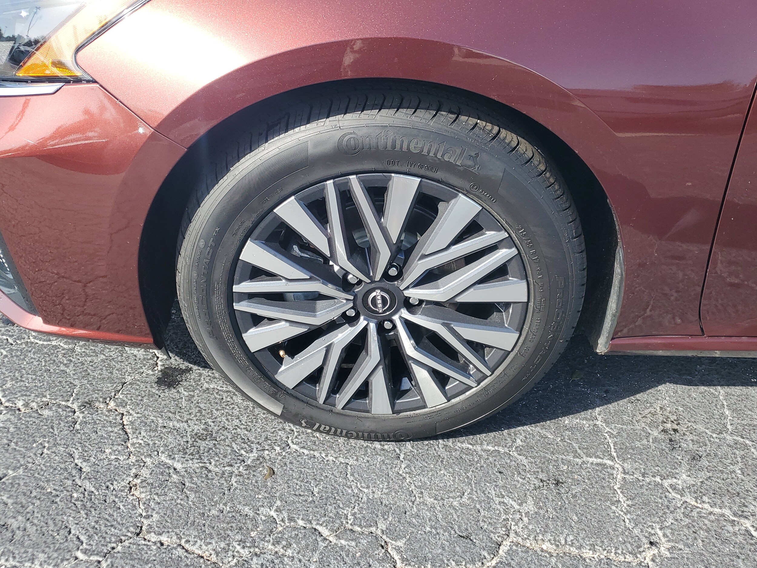 2024 Nissan Altima 2.5 SV photo 2