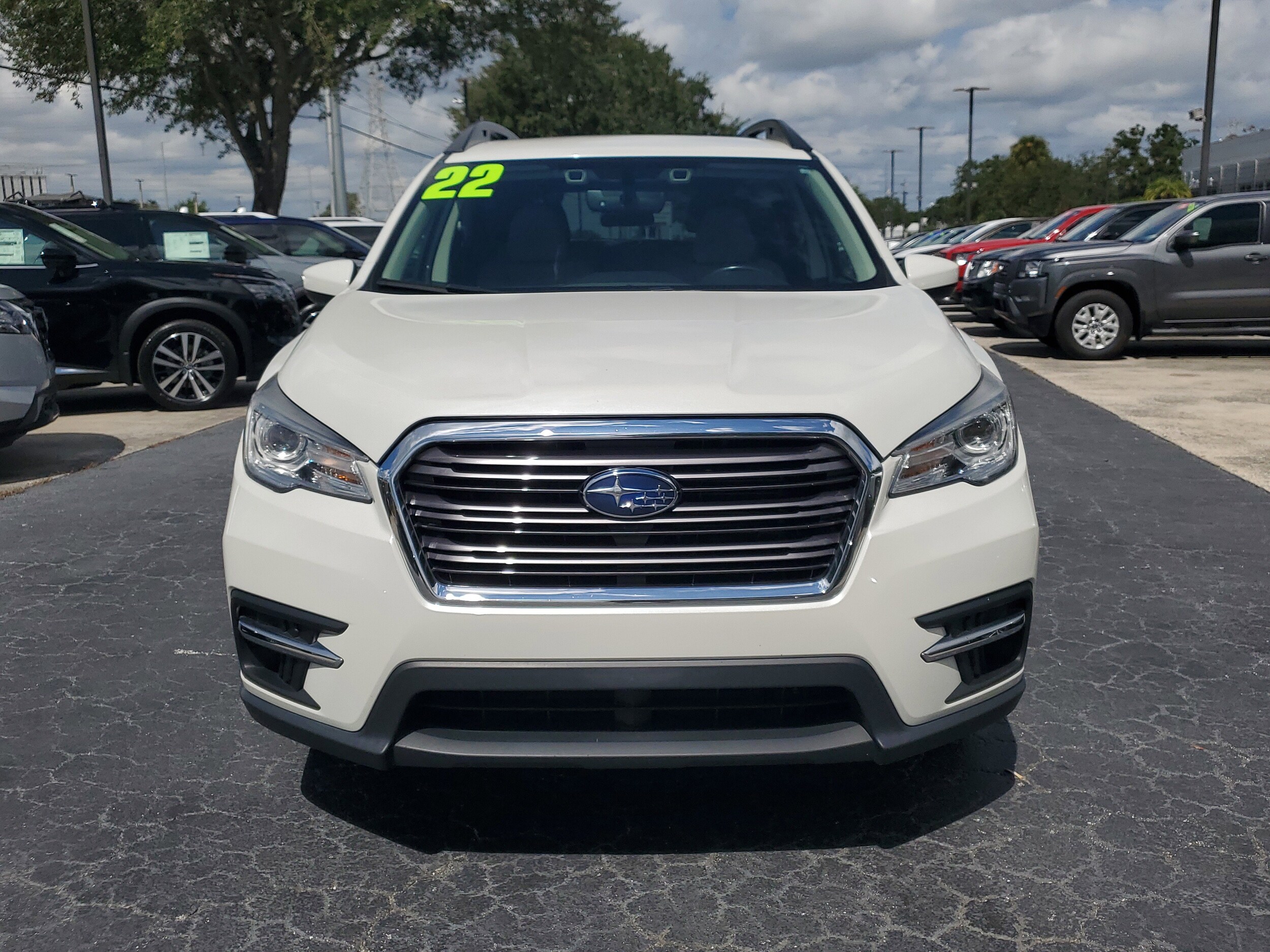 2022 Subaru Ascent Premium photo 2
