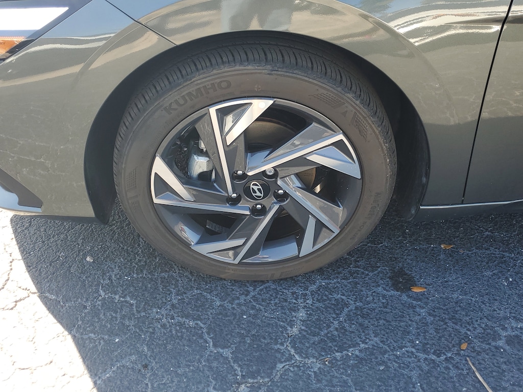 Used 2025 Hyundai Elantra SEL Sport Sedan