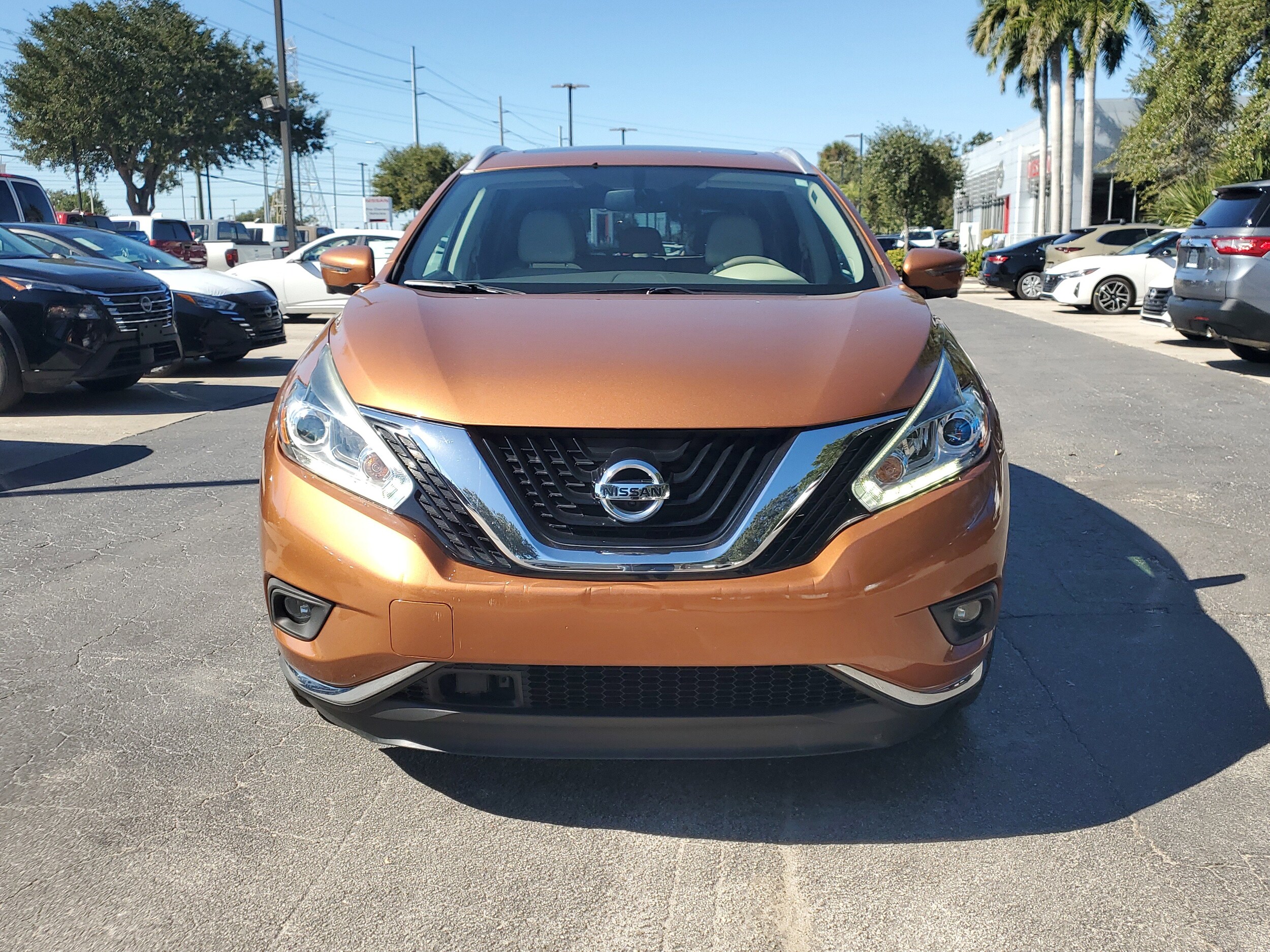 2017 Nissan Murano Platinum photo 2