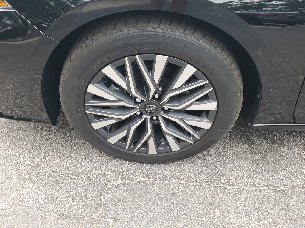 Certified 2024 Nissan