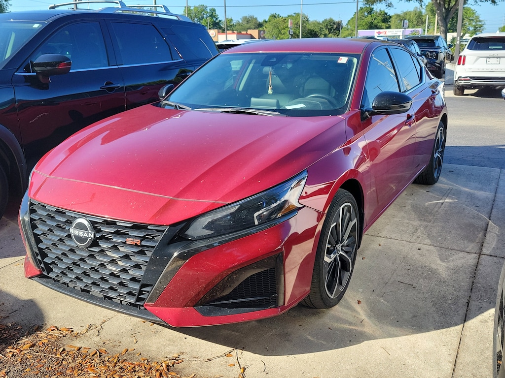 Used 2023 Nissan Altima 2.5 SR Sedan