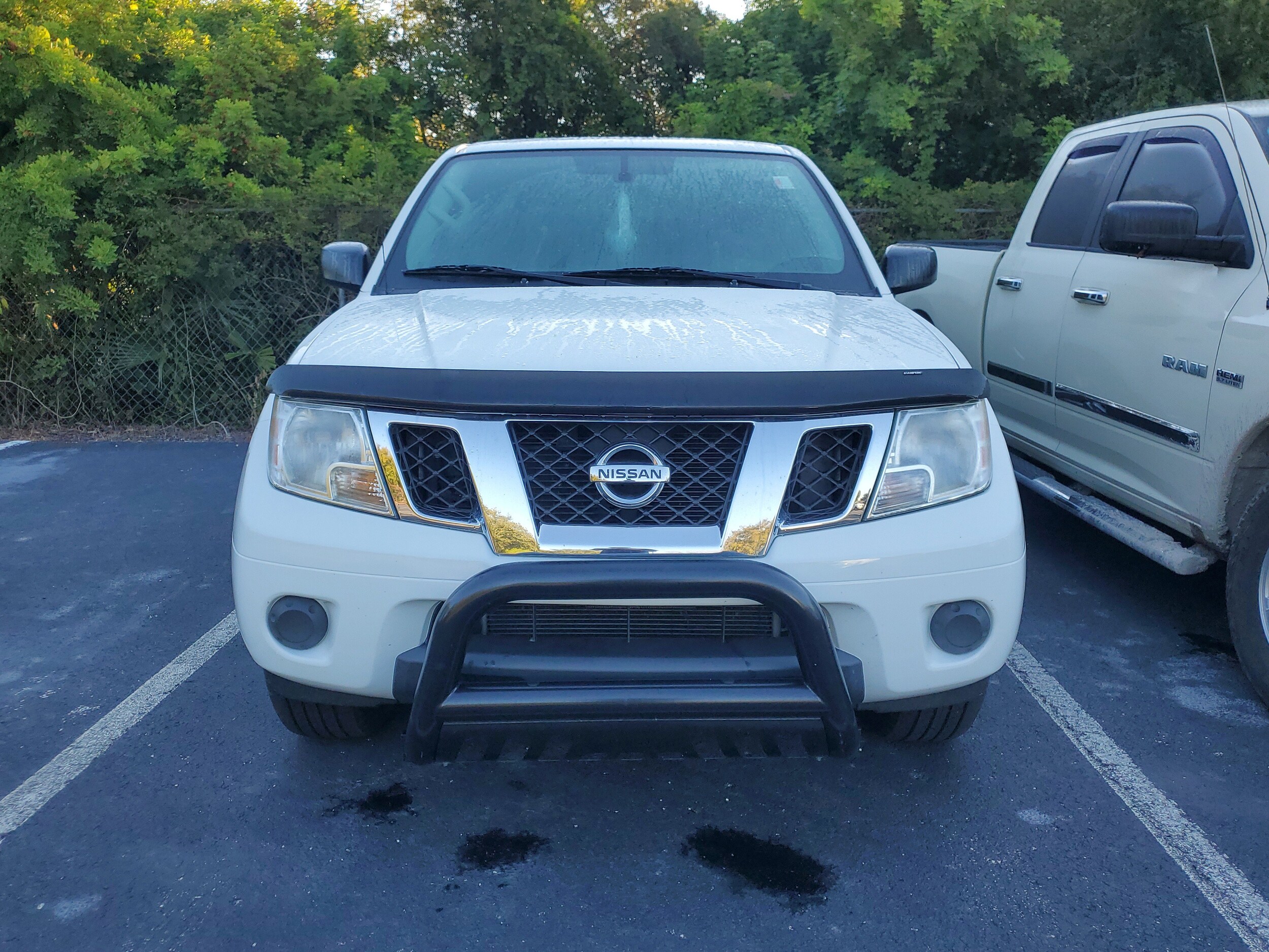 2019 Nissan Frontier SV photo 2
