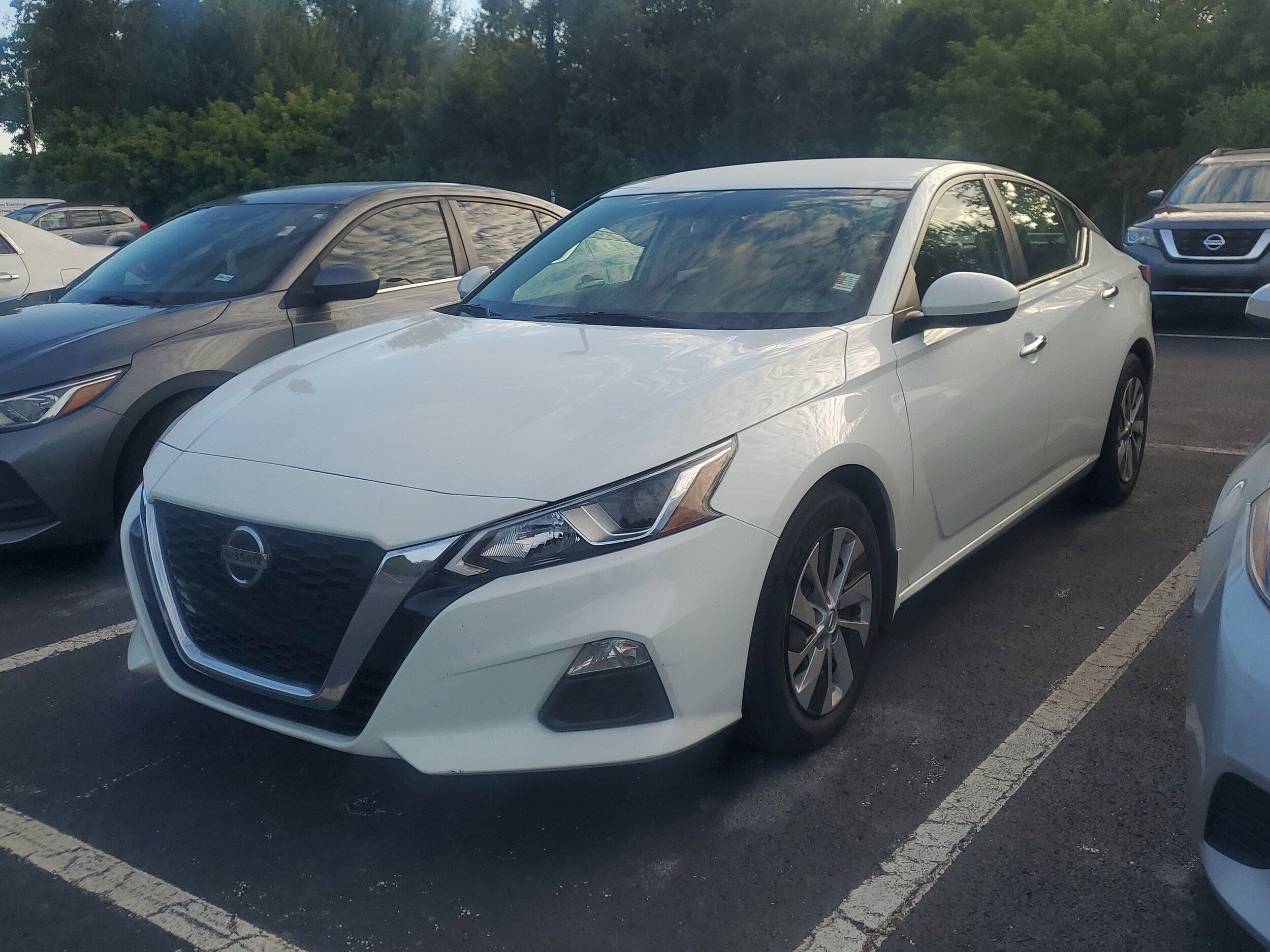 2019 Nissan Altima 2.5 S photo 3