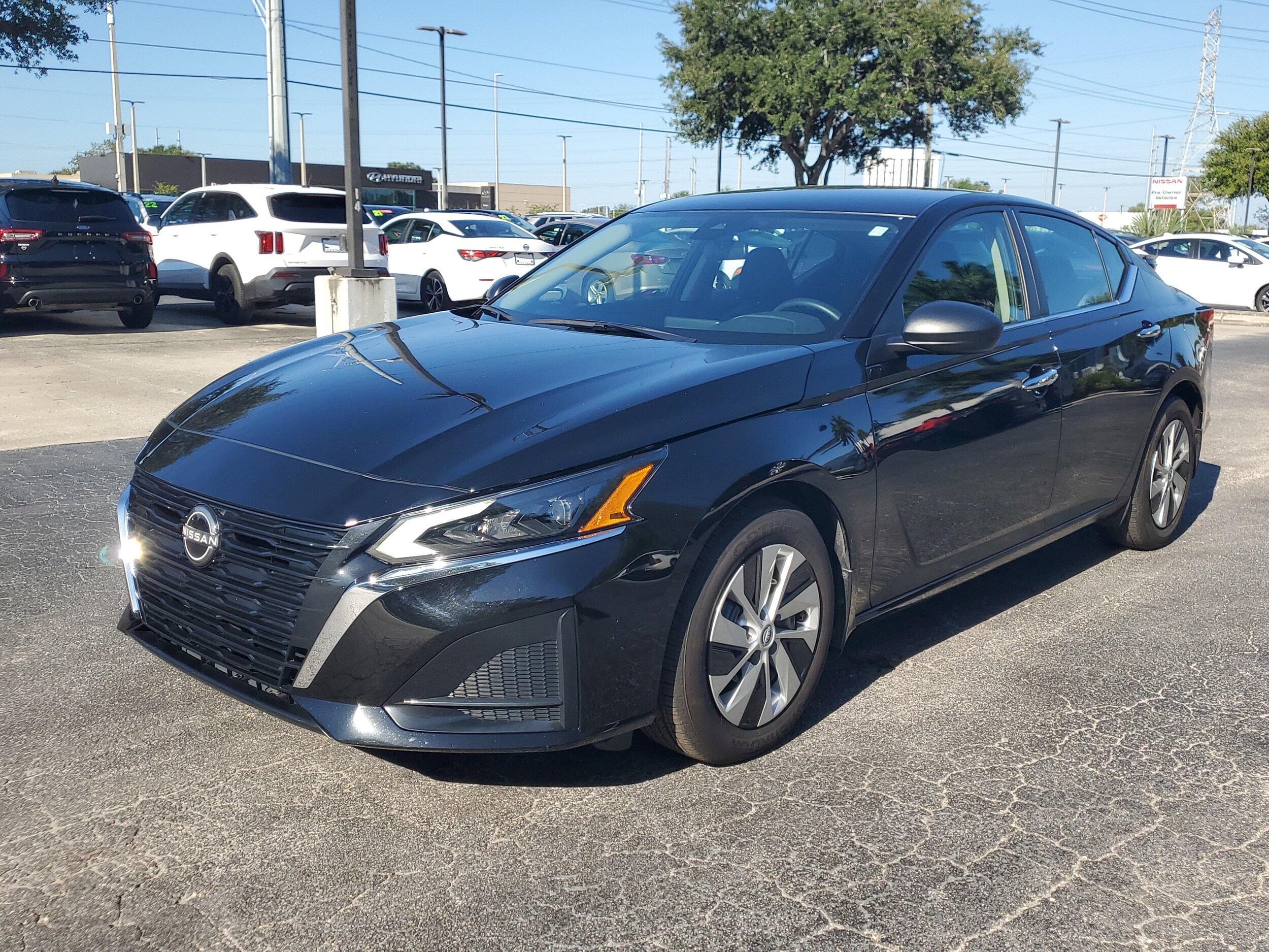 2024 Nissan Altima 2.5 S photo 3