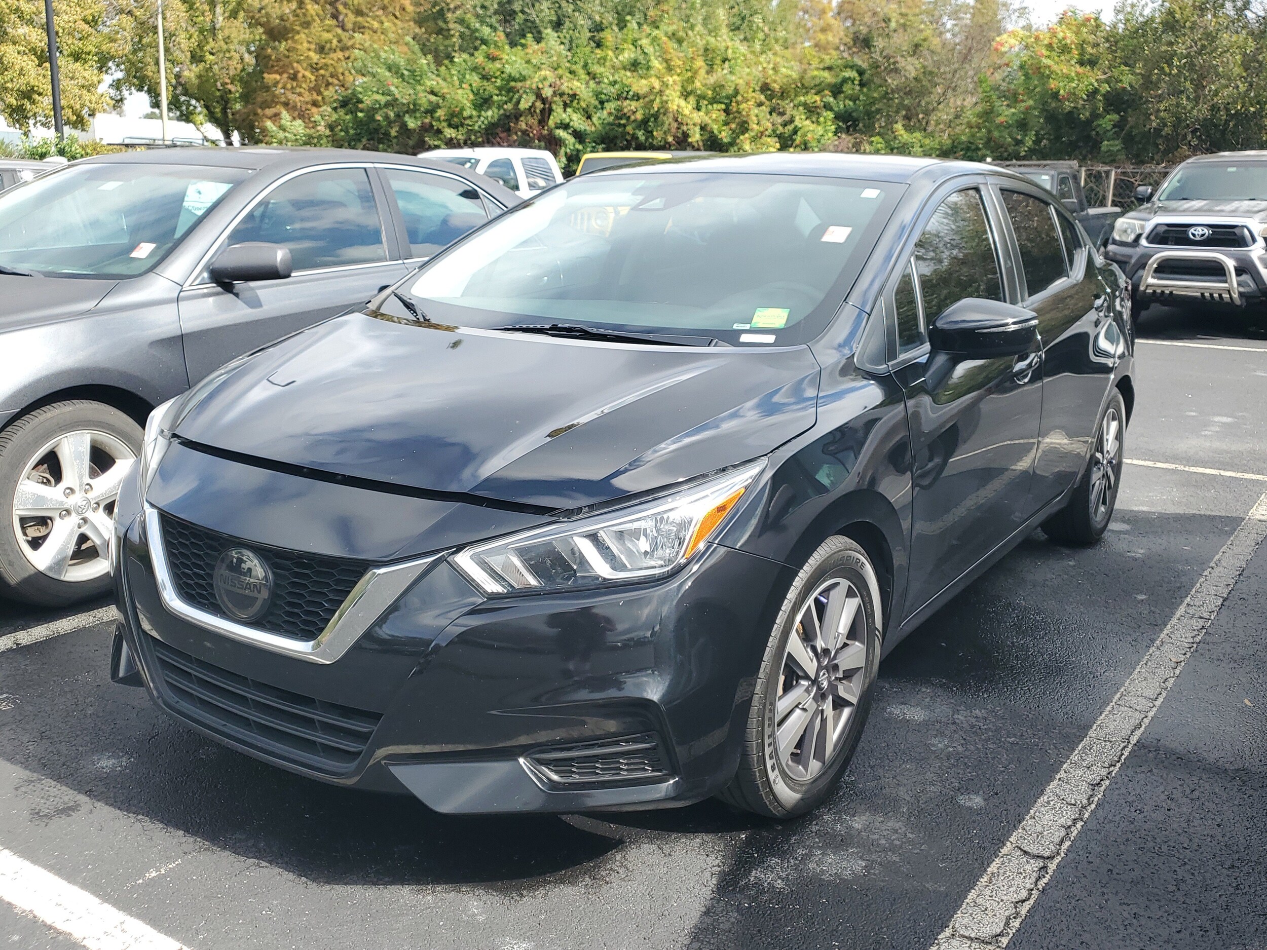2020 Nissan Versa 1.6 SV photo 3