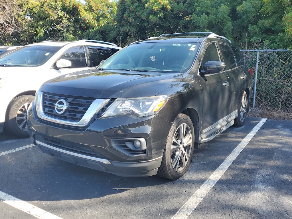 Used 2020 Nissan Pathfinder Platinum SUV