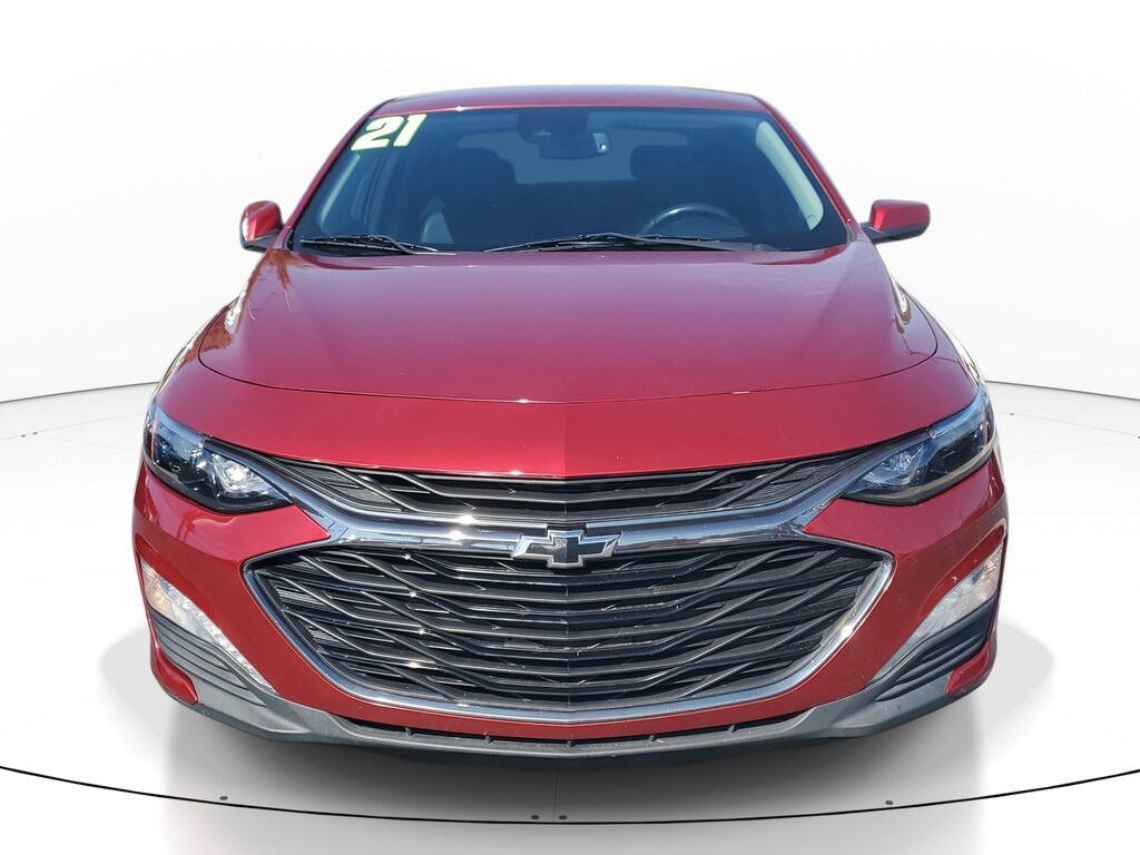 2021 Chevrolet Malibu photo 2