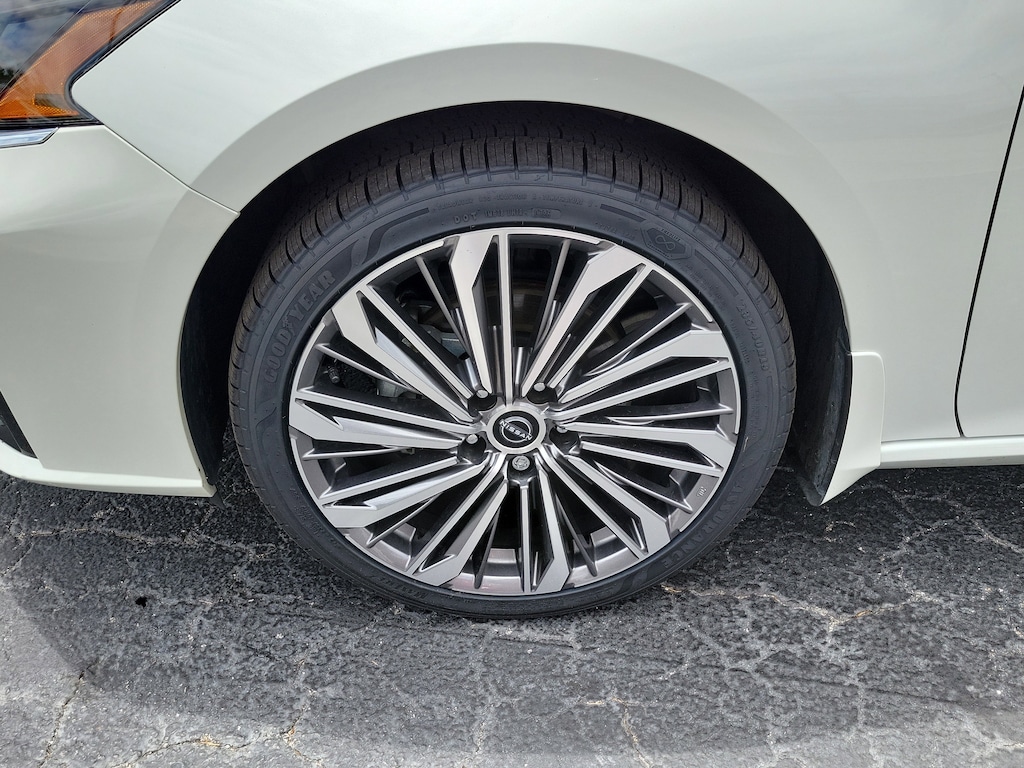 Certified 2023 Nissan Altima 2.5 SL Sedan