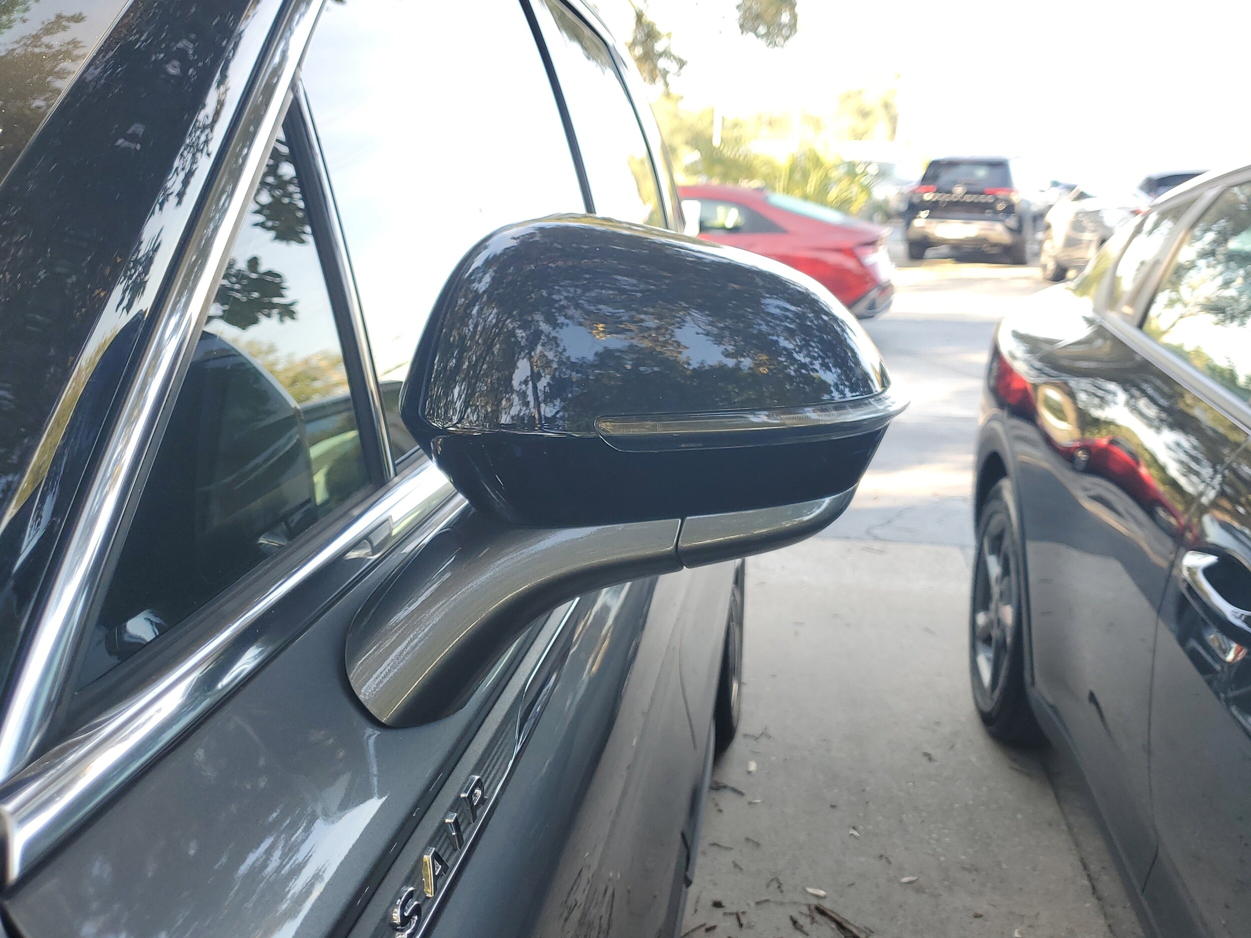 2023 Lincoln Corsair Standard photo 3