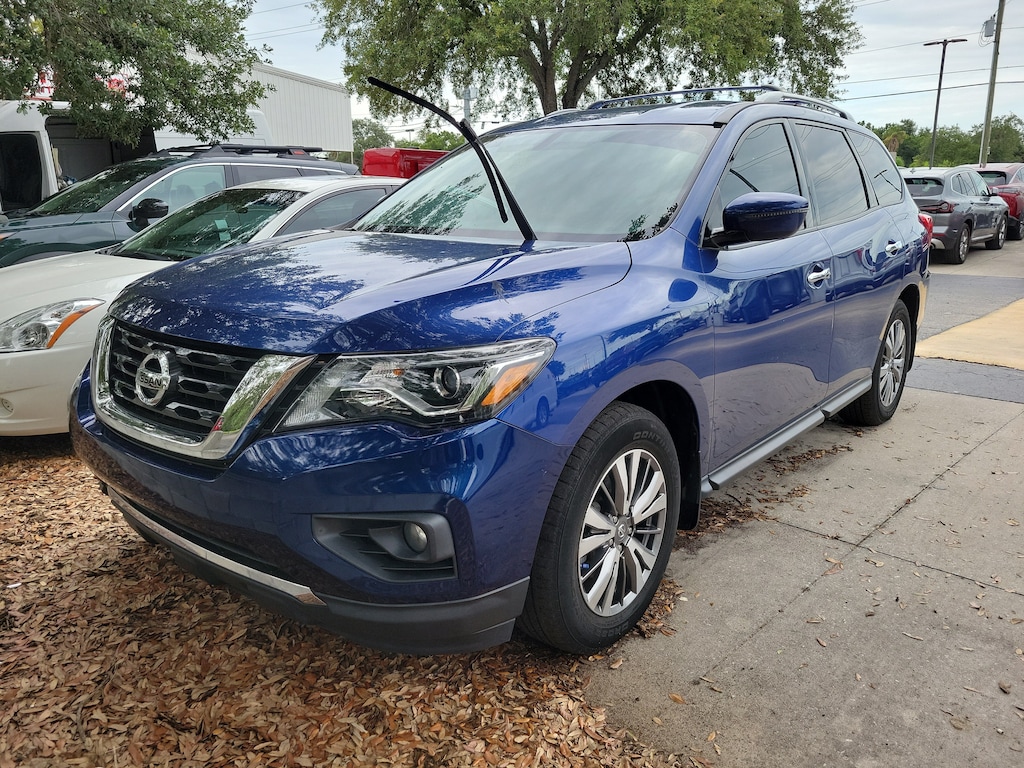 Used 2018 Nissan Pathfinder SV SUV