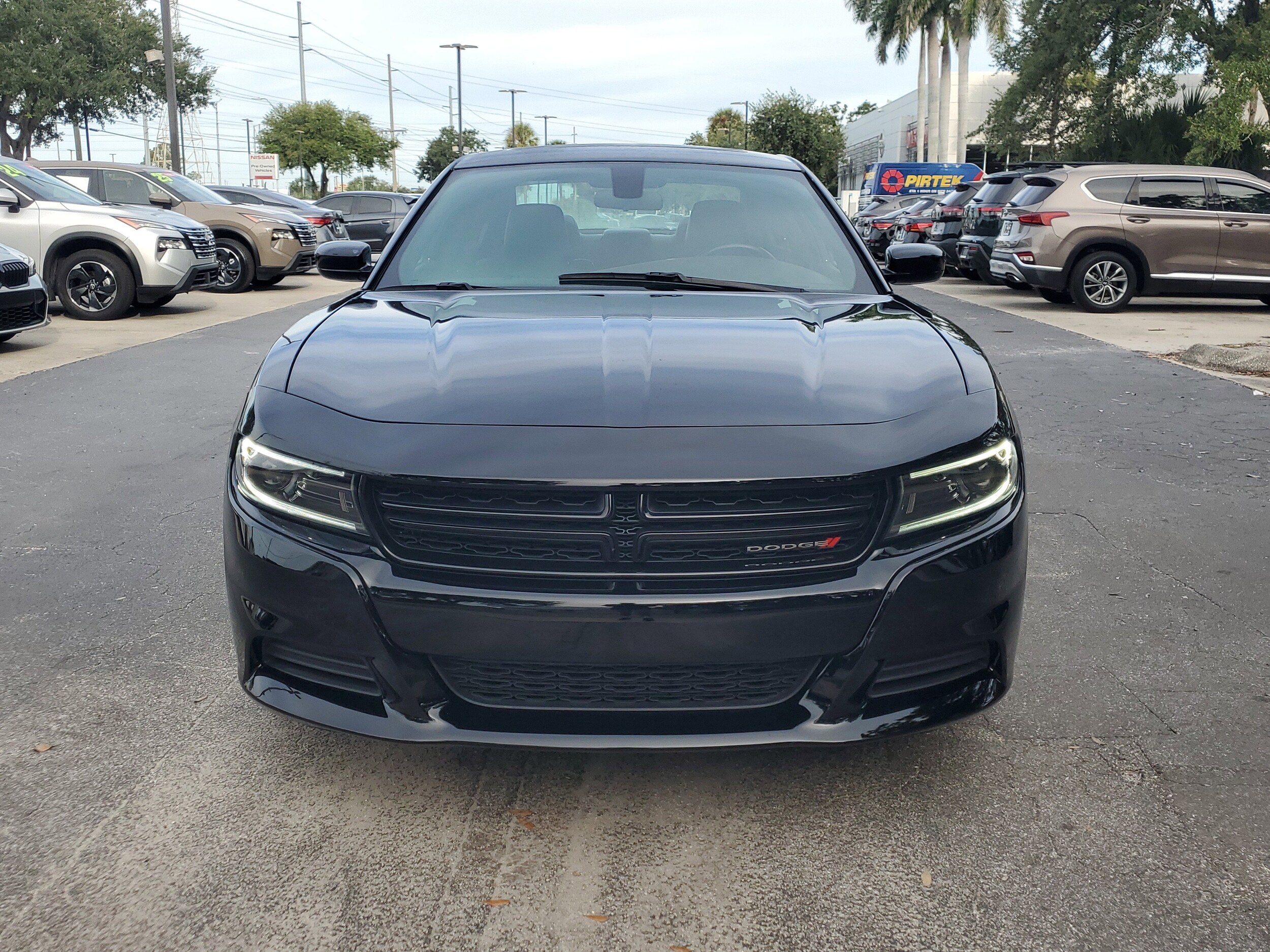 2022 Dodge Charger SXT photo 2