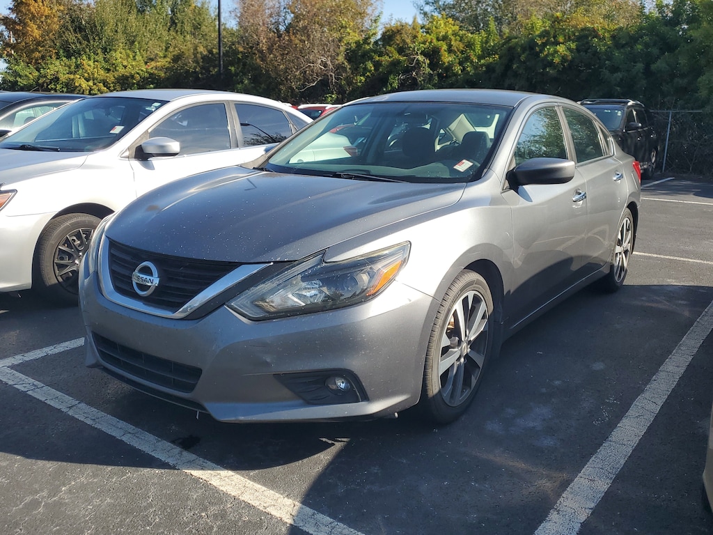 Used 2016 Nissan Altima 2.5 SR Sedan