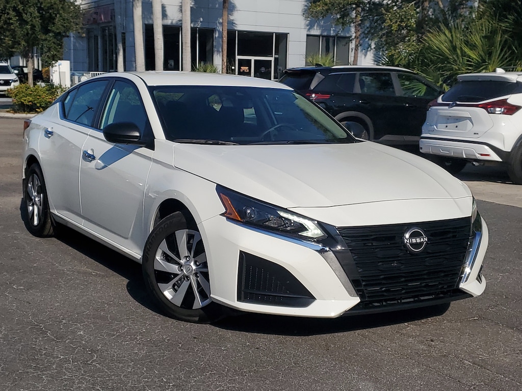 Certified 2024 Nissan